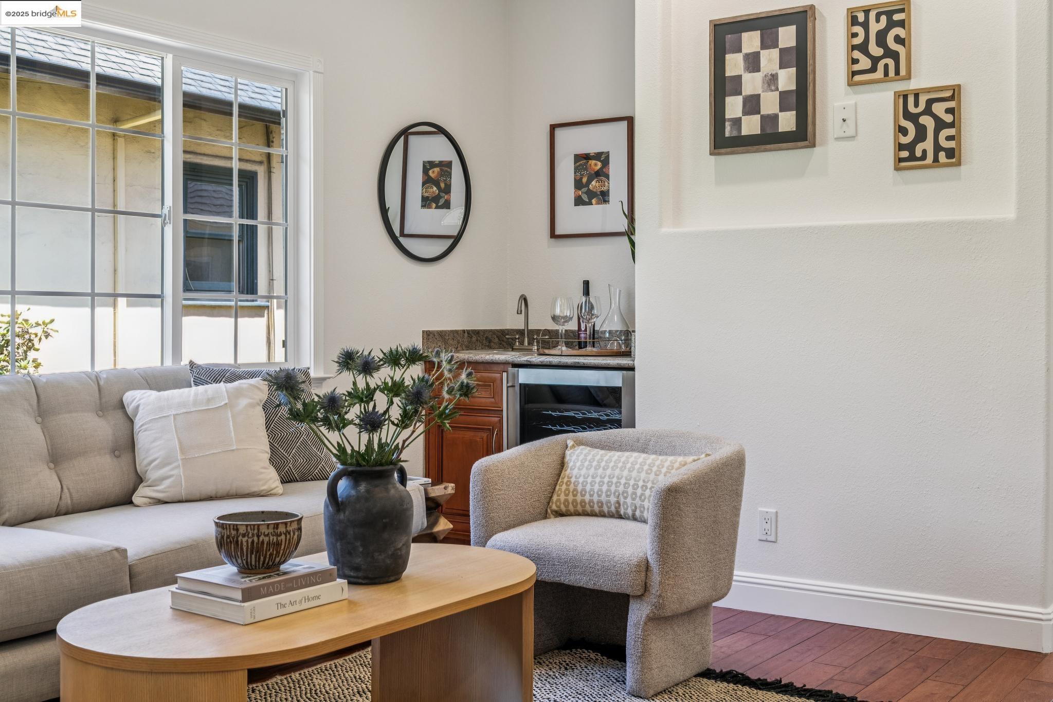 Detail Gallery Image 9 of 59 For 1634 Derby St, Berkeley,  CA 94703 - 3 Beds | 2 Baths