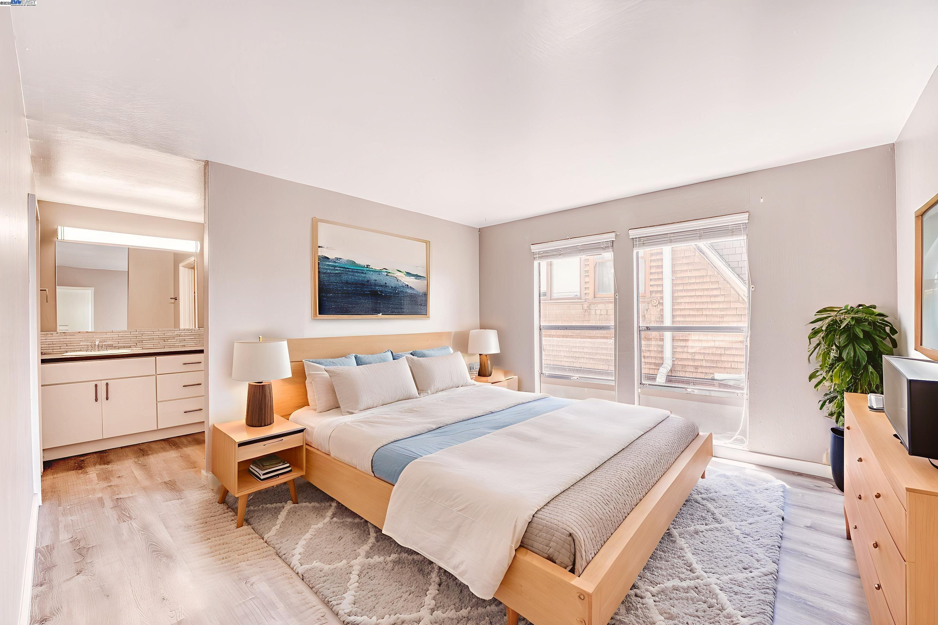 Detail Gallery Image 1 of 28 For 3815 Harrison St #103,  Oakland,  CA 94611 - 2 Beds | 2 Baths