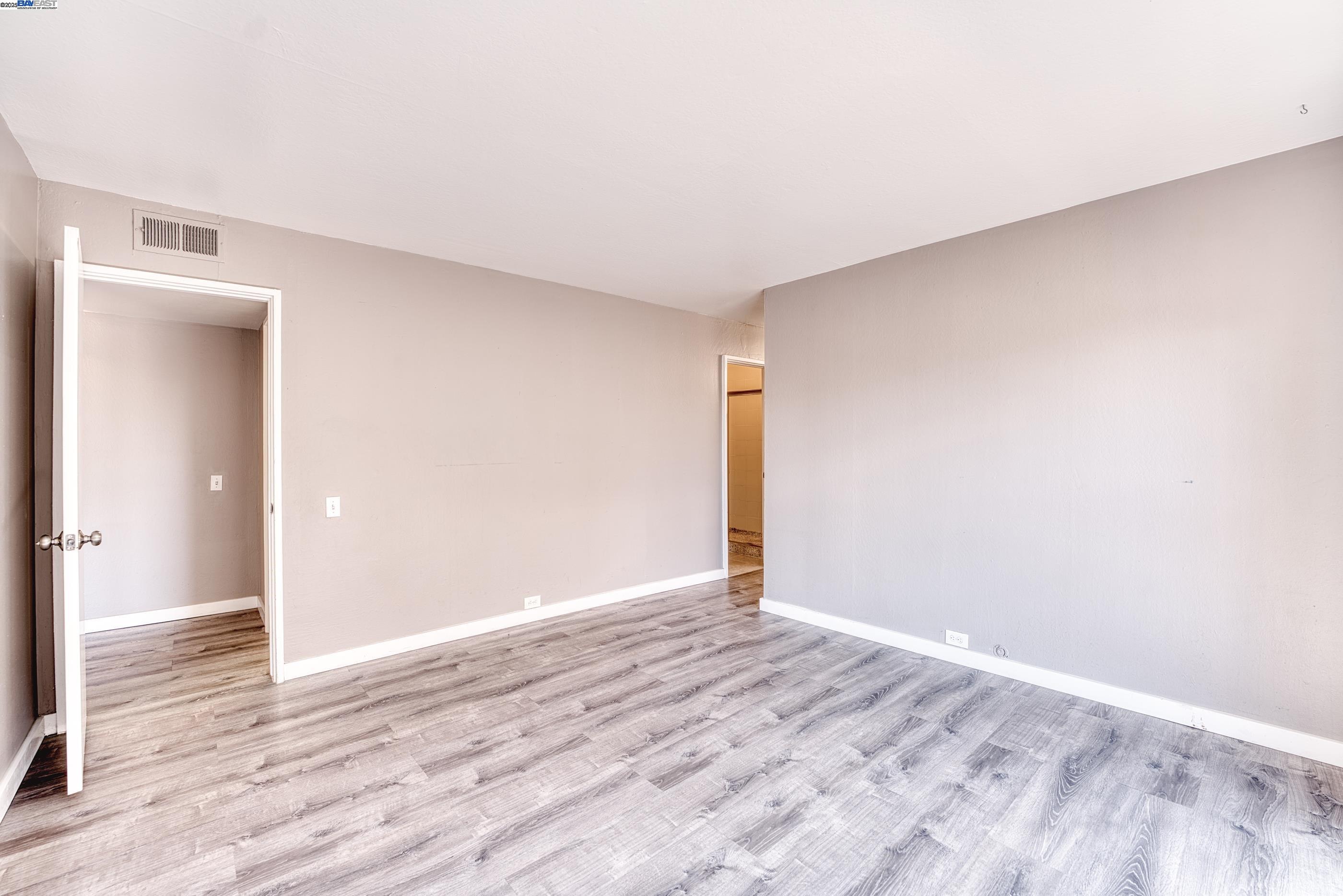 Detail Gallery Image 15 of 28 For 3815 Harrison St #103,  Oakland,  CA 94611 - 2 Beds | 2 Baths