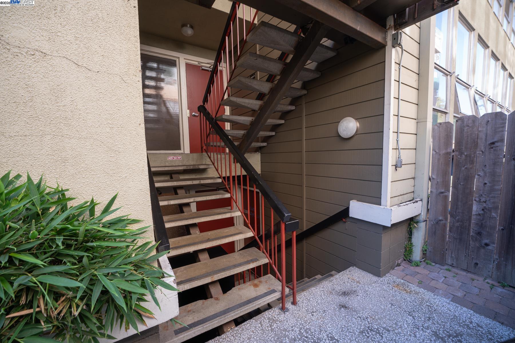 Detail Gallery Image 23 of 28 For 3815 Harrison St #103,  Oakland,  CA 94611 - 2 Beds | 2 Baths