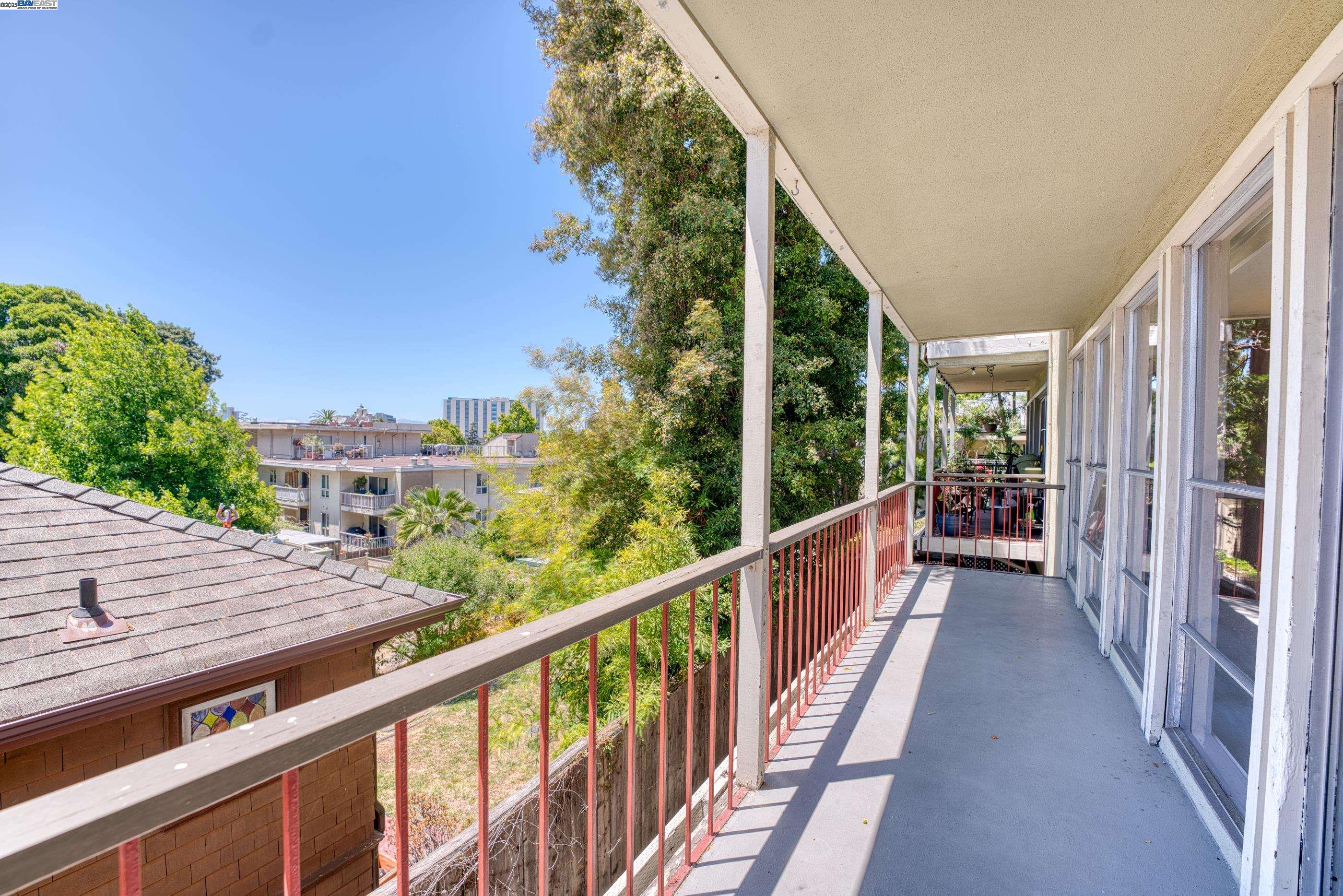 Detail Gallery Image 27 of 28 For 3815 Harrison St #103,  Oakland,  CA 94611 - 2 Beds | 2 Baths