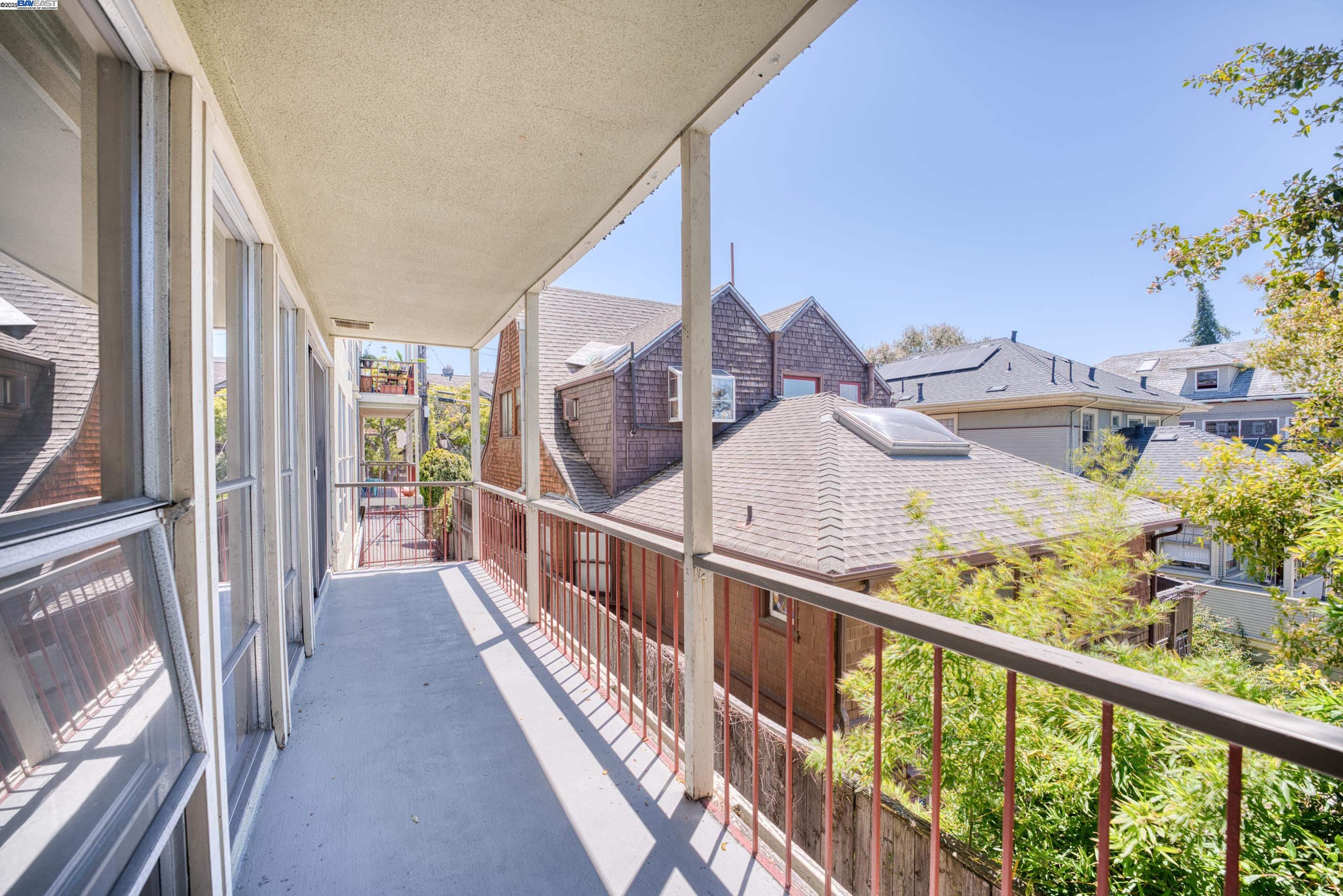 Detail Gallery Image 28 of 28 For 3815 Harrison St #103,  Oakland,  CA 94611 - 2 Beds | 2 Baths