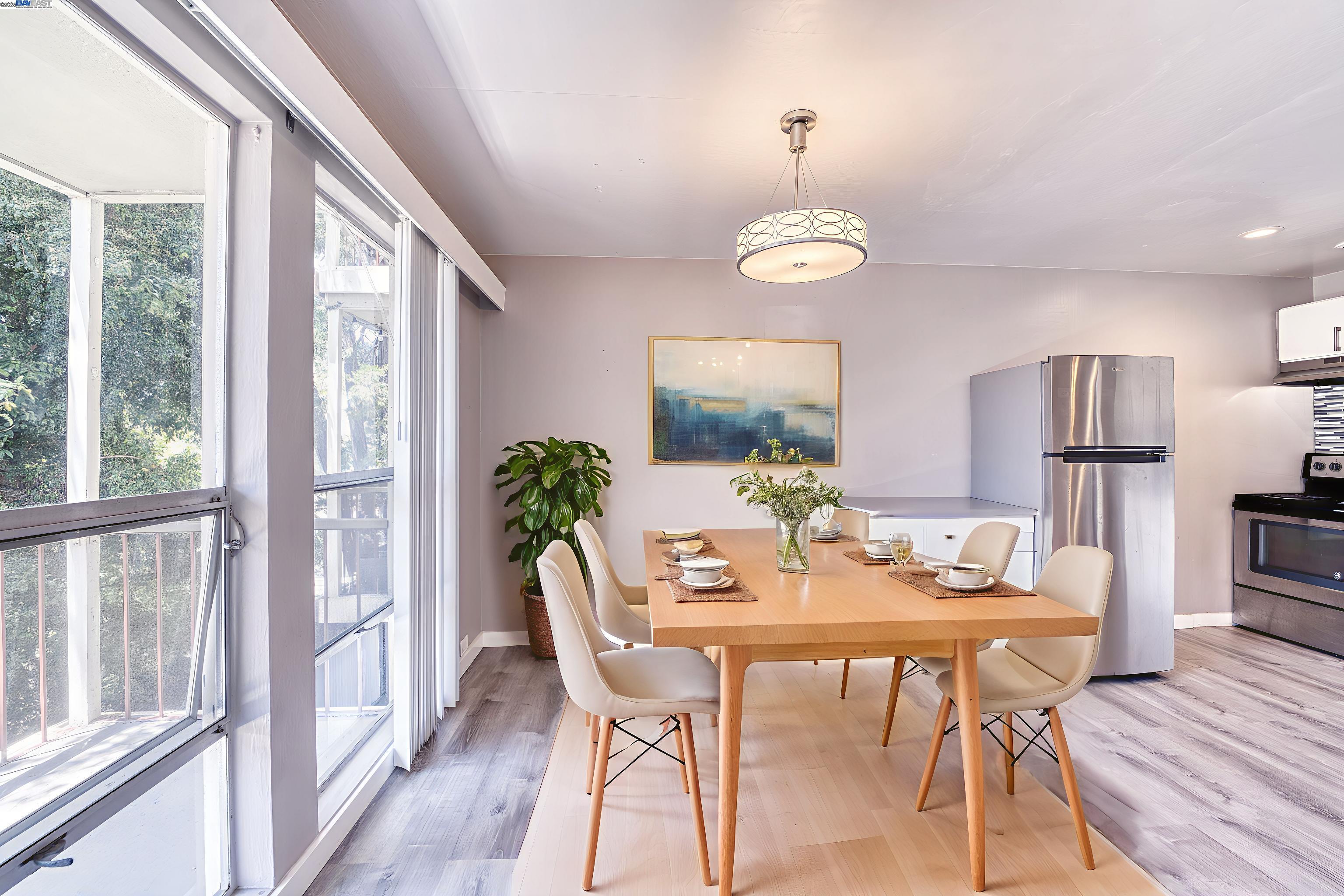 Detail Gallery Image 4 of 28 For 3815 Harrison St #103,  Oakland,  CA 94611 - 2 Beds | 2 Baths