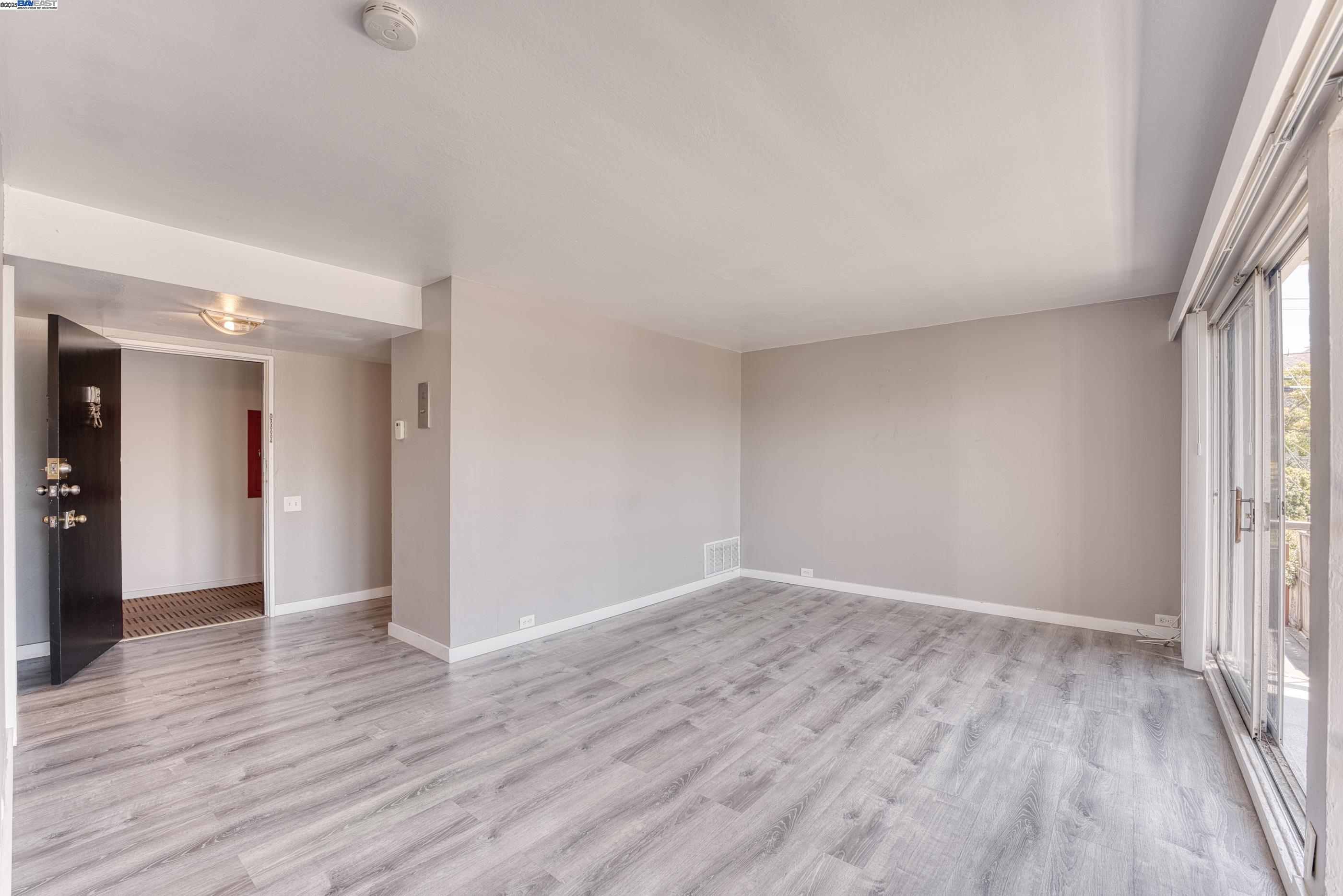 Detail Gallery Image 7 of 28 For 3815 Harrison St #103,  Oakland,  CA 94611 - 2 Beds | 2 Baths