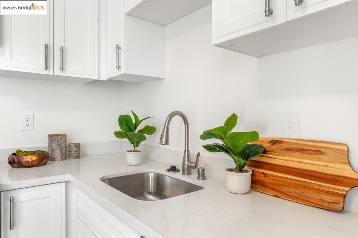 Detail Gallery Image 11 of 22 For 2814 California St, Berkeley,  CA 94703 - – Beds | – Baths