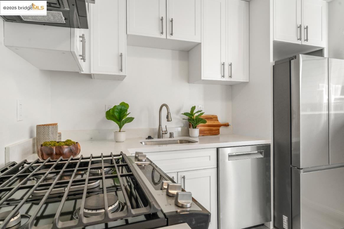 Detail Gallery Image 12 of 22 For 2814 California St, Berkeley,  CA 94703 - – Beds | – Baths