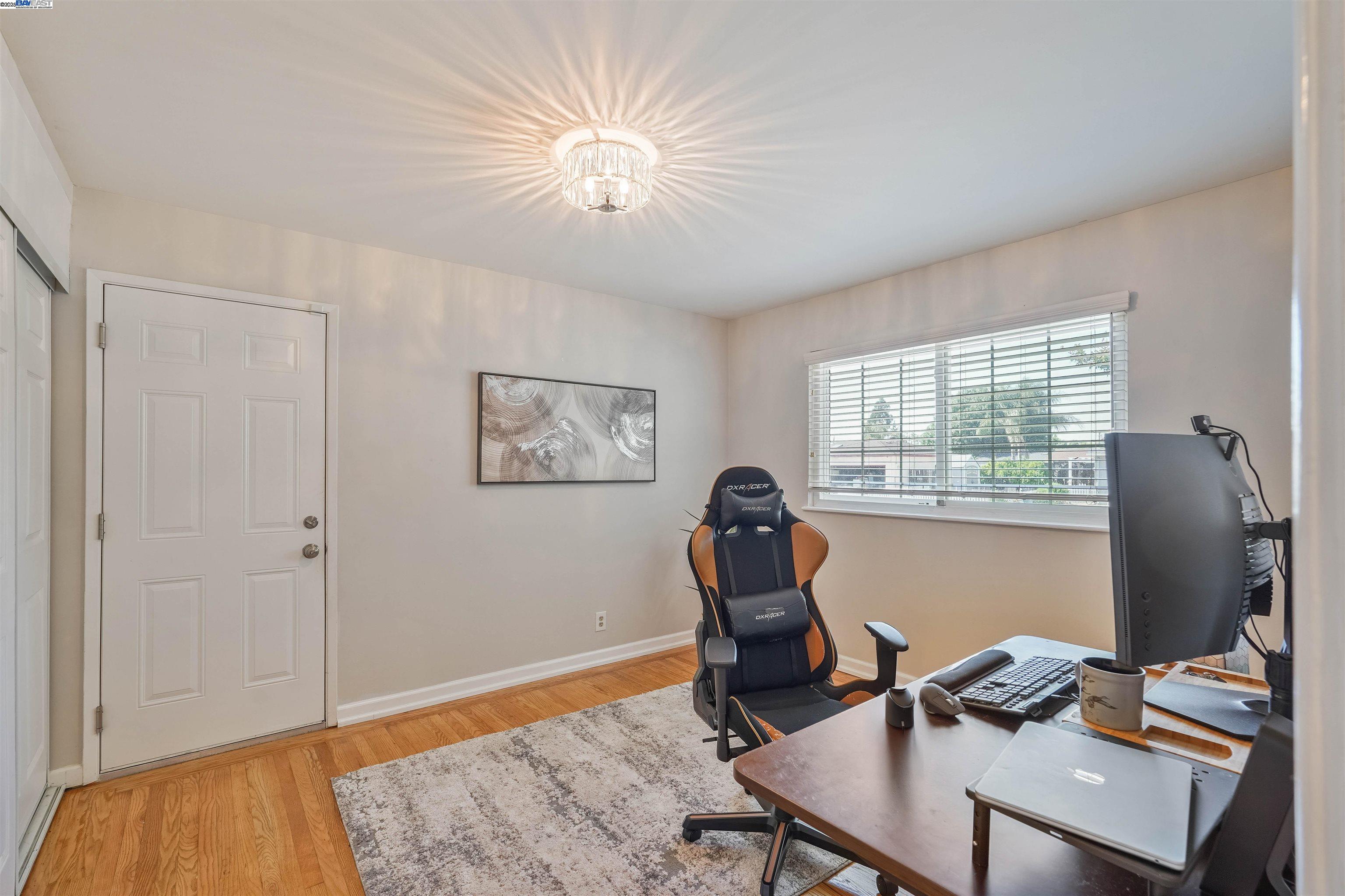 Detail Gallery Image 11 of 21 For 3991 Yale Way, Livermore,  CA 94550 - 3 Beds | 1 Baths