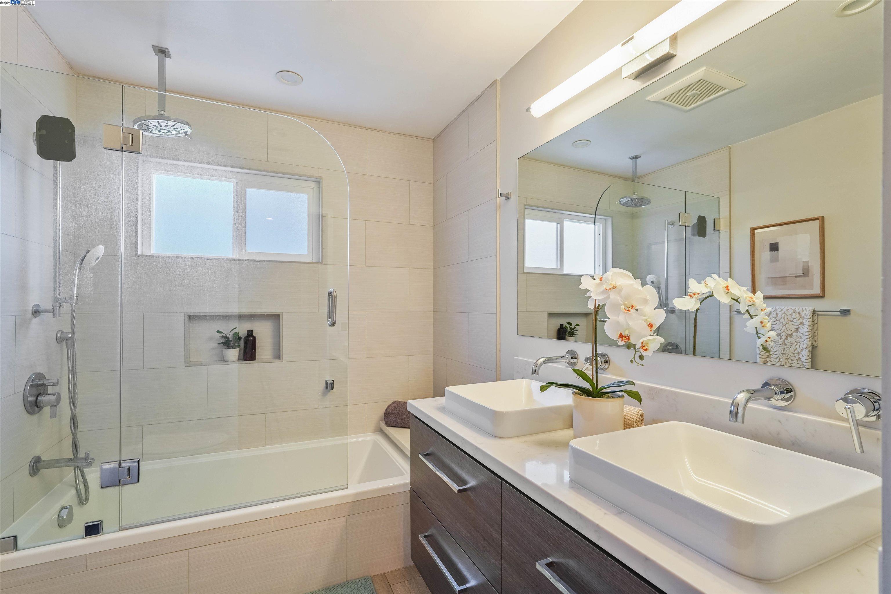 Detail Gallery Image 14 of 21 For 3991 Yale Way, Livermore,  CA 94550 - 3 Beds | 1 Baths