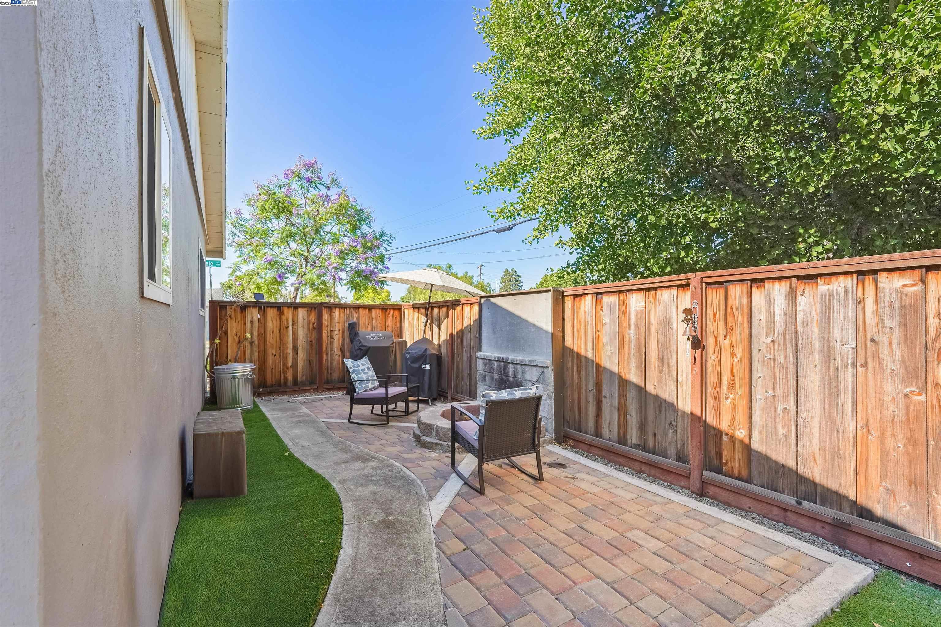 Detail Gallery Image 15 of 21 For 3991 Yale Way, Livermore,  CA 94550 - 3 Beds | 1 Baths