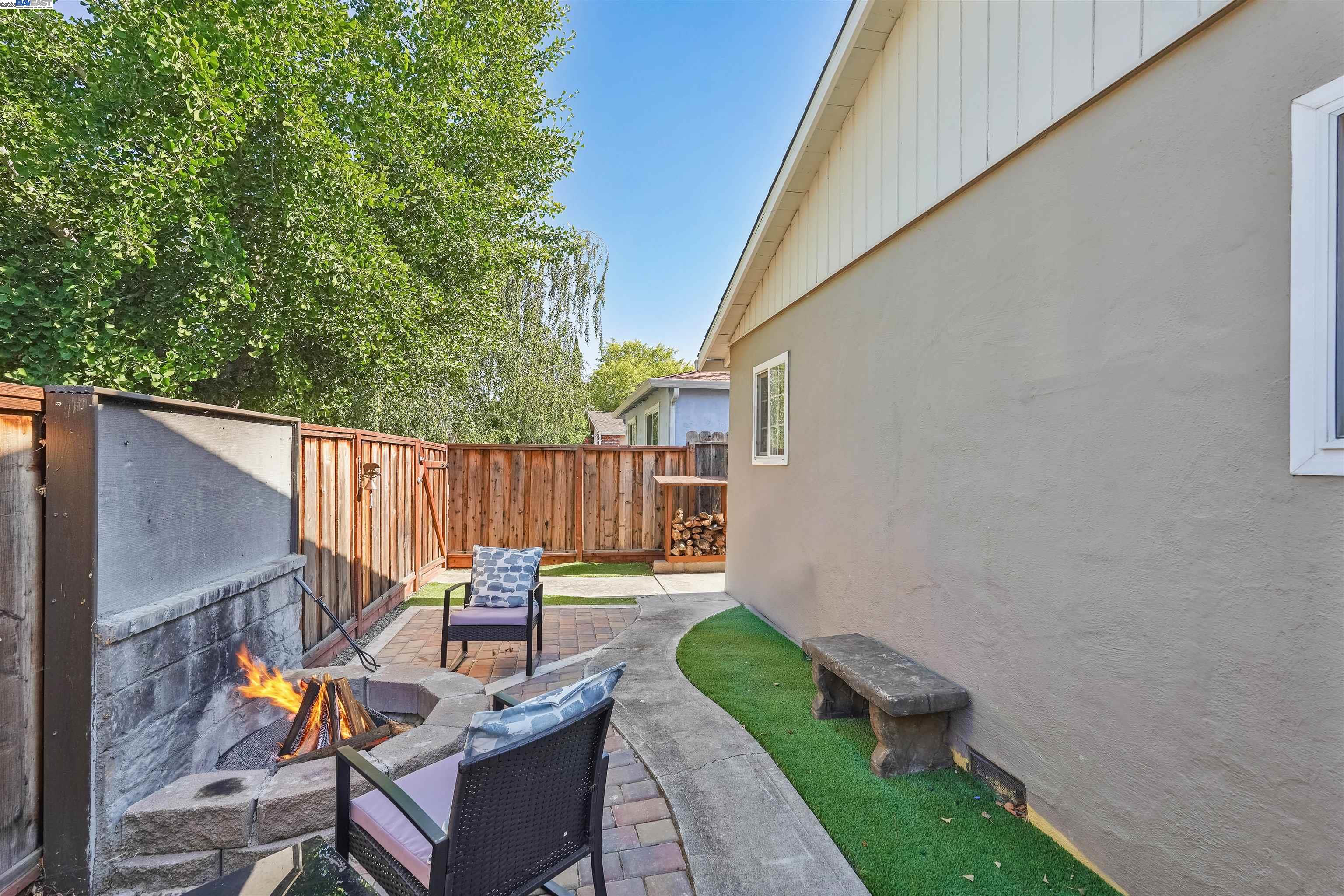 Detail Gallery Image 16 of 21 For 3991 Yale Way, Livermore,  CA 94550 - 3 Beds | 1 Baths