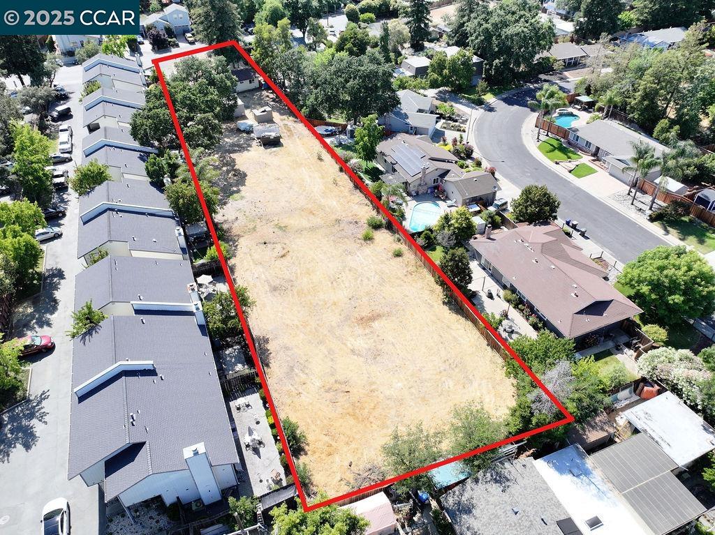 Detail Gallery Image 5 of 8 For 1540 Farm Bureau Rd, Concord,  CA 94519 - 3 Beds | 1 Baths