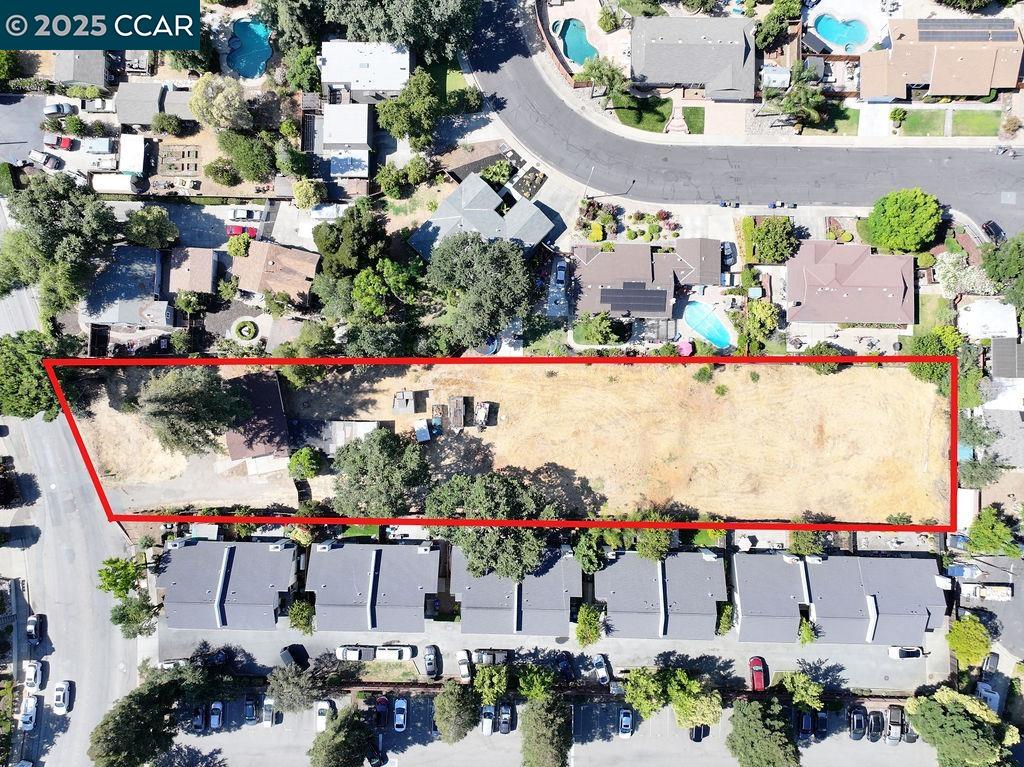 Detail Gallery Image 6 of 8 For 1540 Farm Bureau Rd, Concord,  CA 94519 - 3 Beds | 1 Baths
