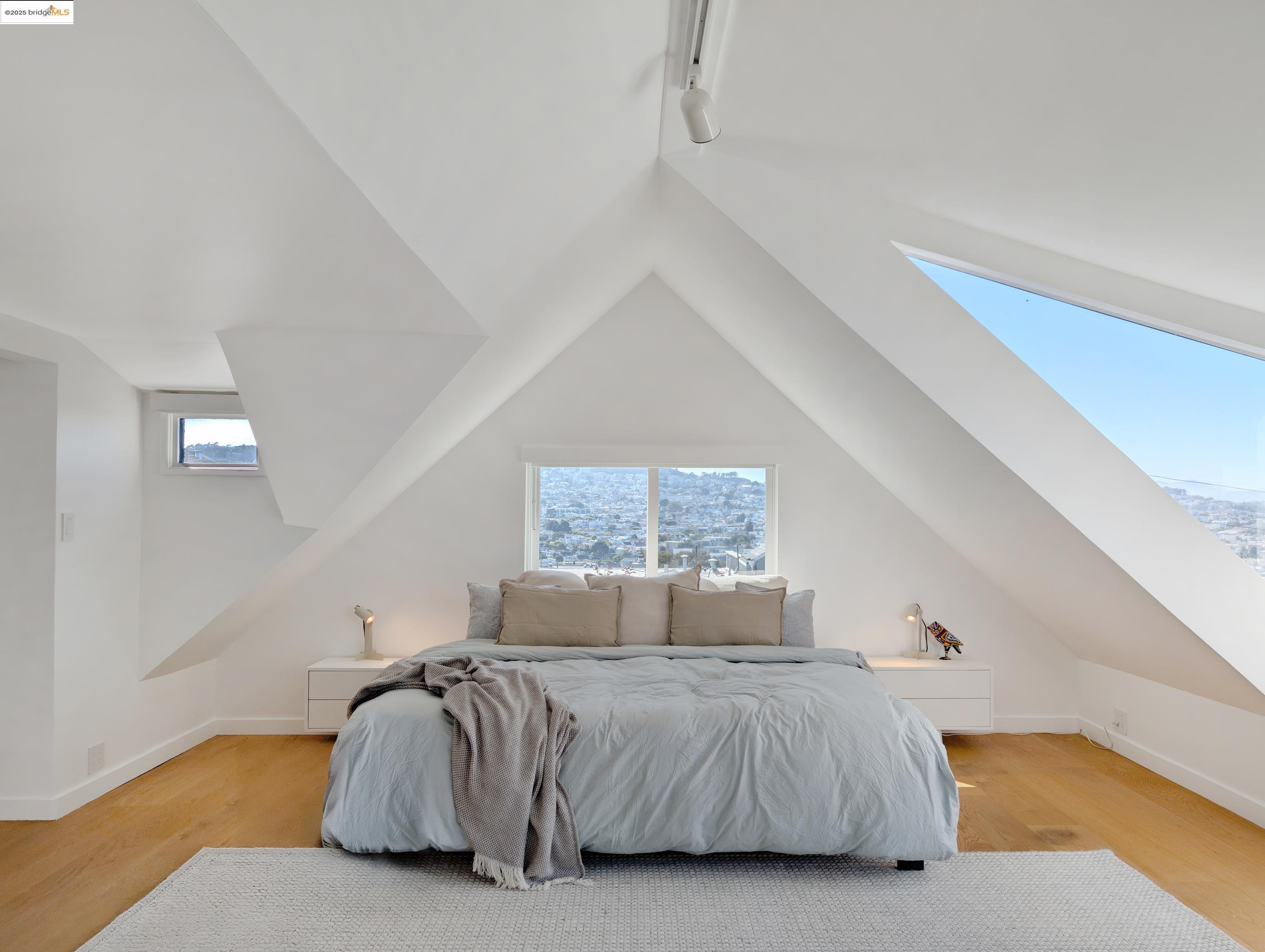Detail Gallery Image 17 of 28 For 53 Elsie St, San Francisco,  CA 94110 - 2 Beds | 2 Baths