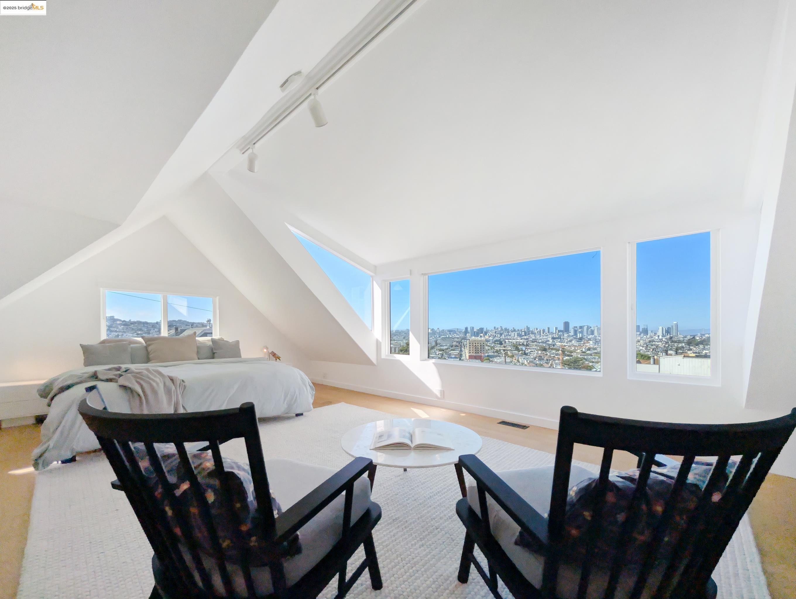 Detail Gallery Image 20 of 28 For 53 Elsie St, San Francisco,  CA 94110 - 2 Beds | 2 Baths