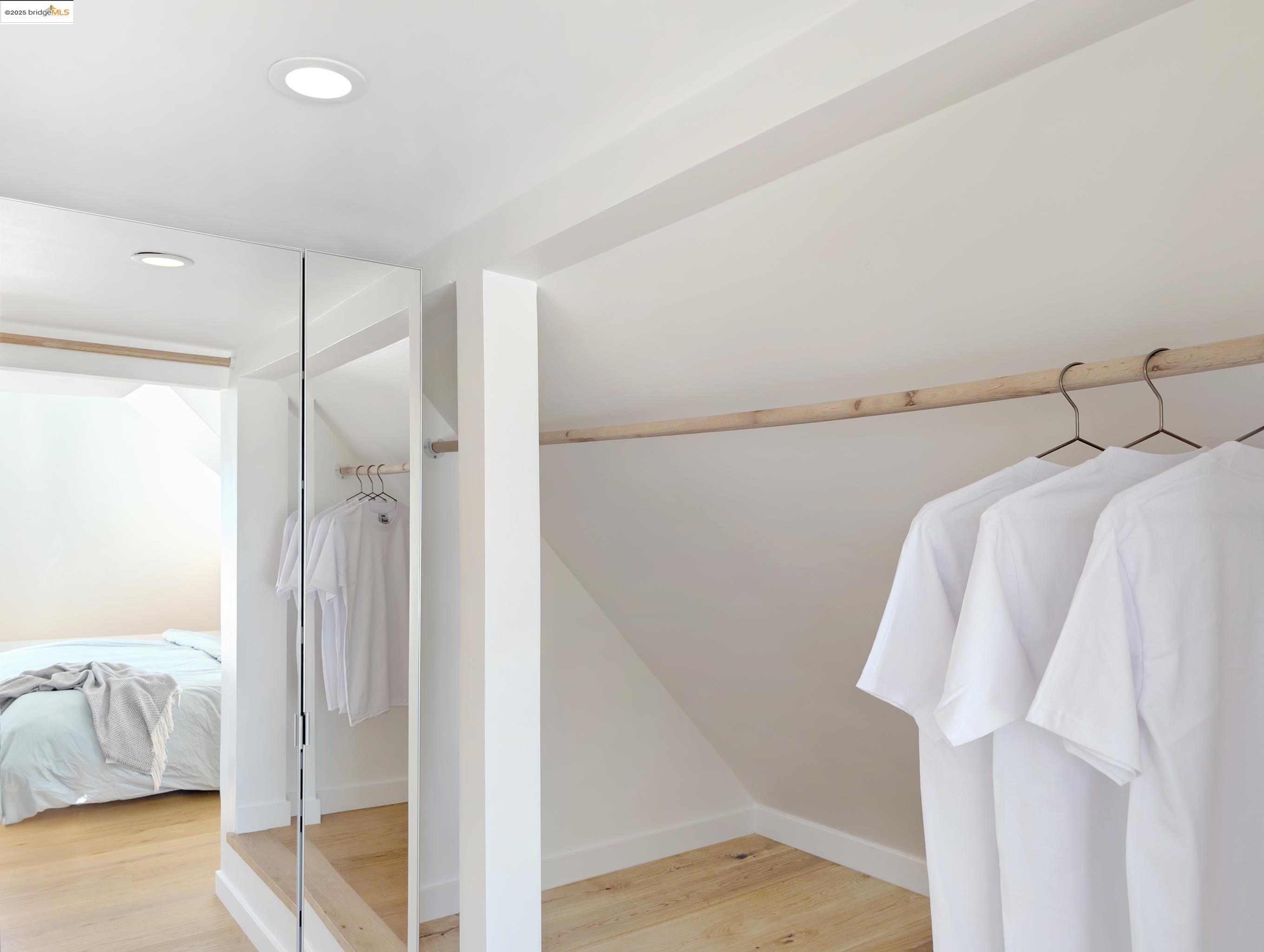 Detail Gallery Image 23 of 28 For 53 Elsie St, San Francisco,  CA 94110 - 2 Beds | 2 Baths