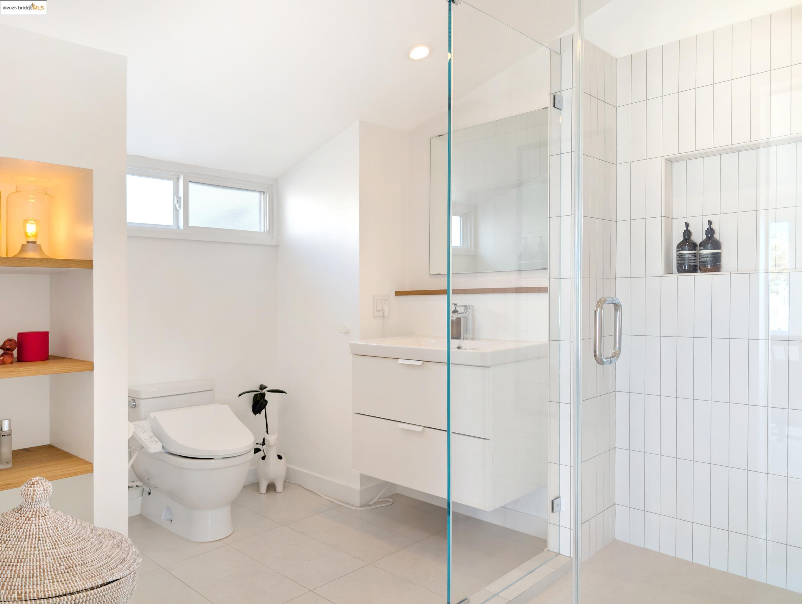Detail Gallery Image 24 of 28 For 53 Elsie St, San Francisco,  CA 94110 - 2 Beds | 2 Baths