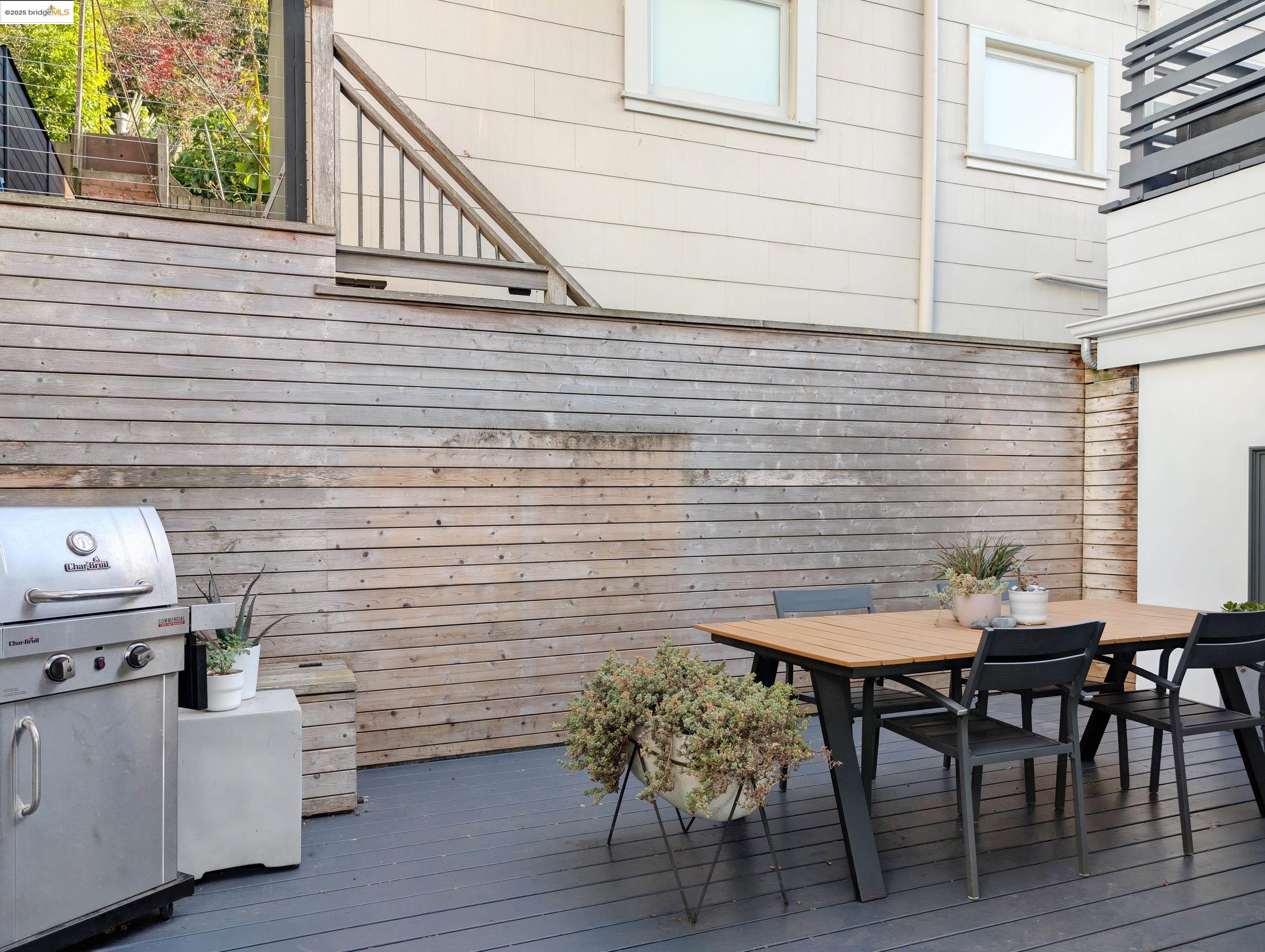 Detail Gallery Image 9 of 28 For 53 Elsie St, San Francisco,  CA 94110 - 2 Beds | 2 Baths