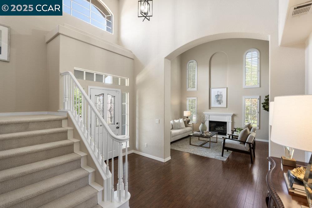 Detail Gallery Image 7 of 60 For 825 Bertram St, Walnut Creek,  CA 94598 - 5 Beds | 3 Baths