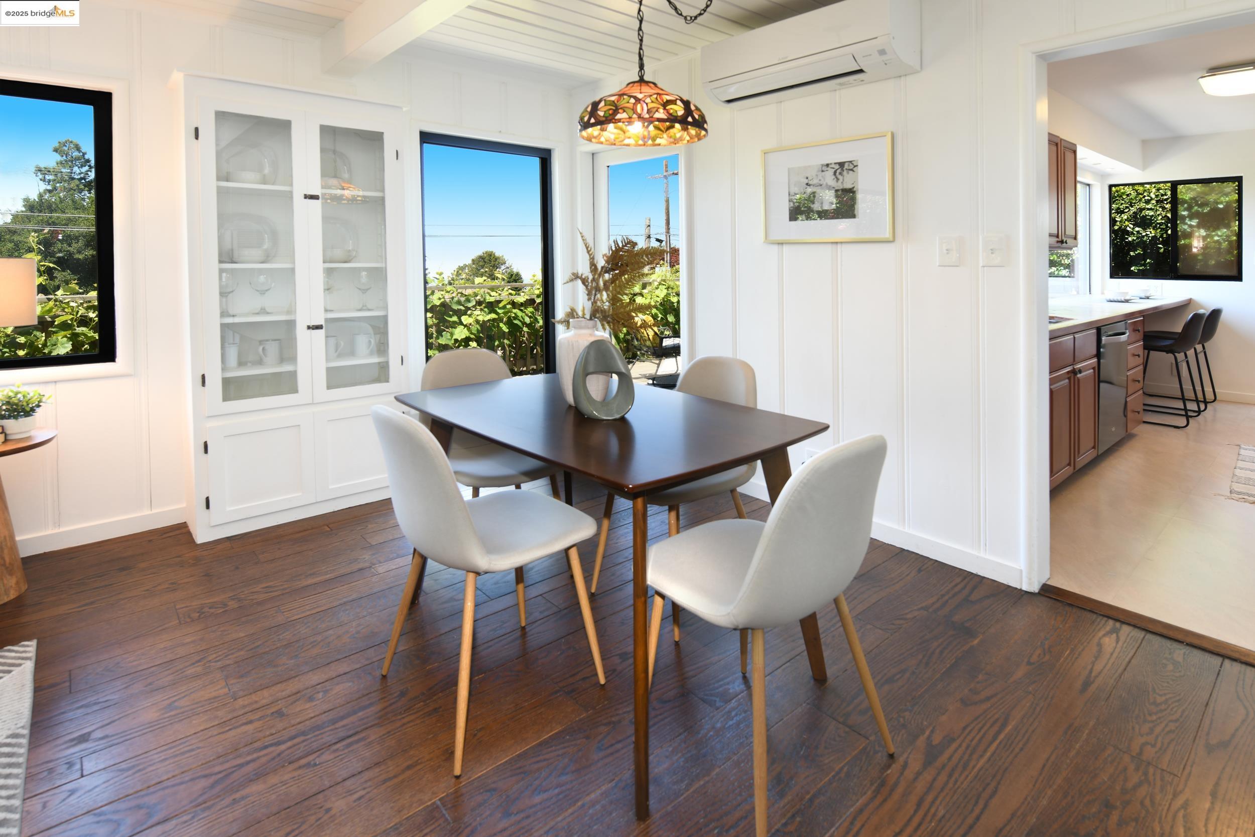Detail Gallery Image 25 of 54 For 830 Creston, Berkeley,  CA 94708 - 3 Beds | 2 Baths