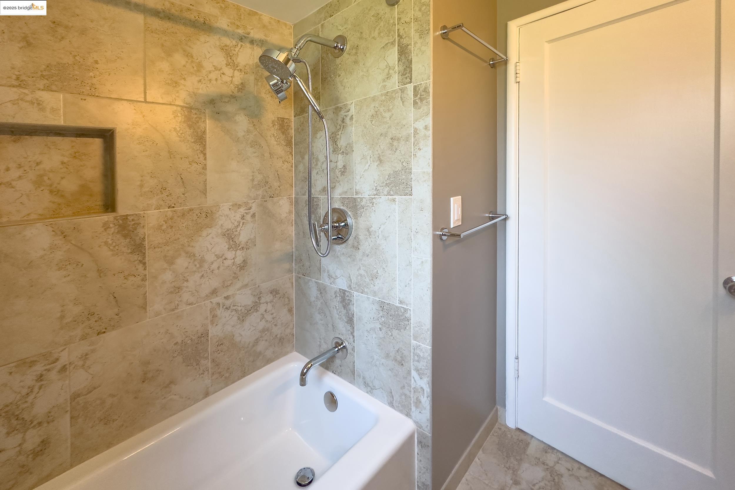Detail Gallery Image 39 of 54 For 830 Creston, Berkeley,  CA 94708 - 3 Beds | 2 Baths
