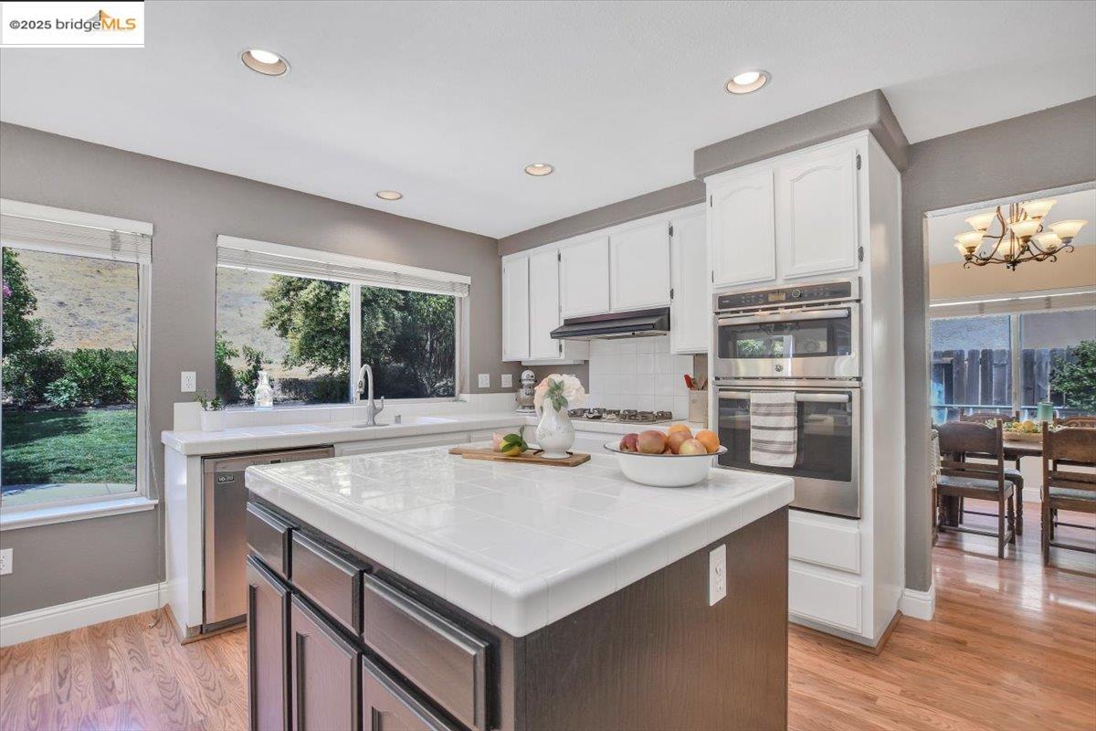 Detail Gallery Image 16 of 44 For 4011 Folsom Dr, Antioch,  CA 94531 - 4 Beds | 3 Baths