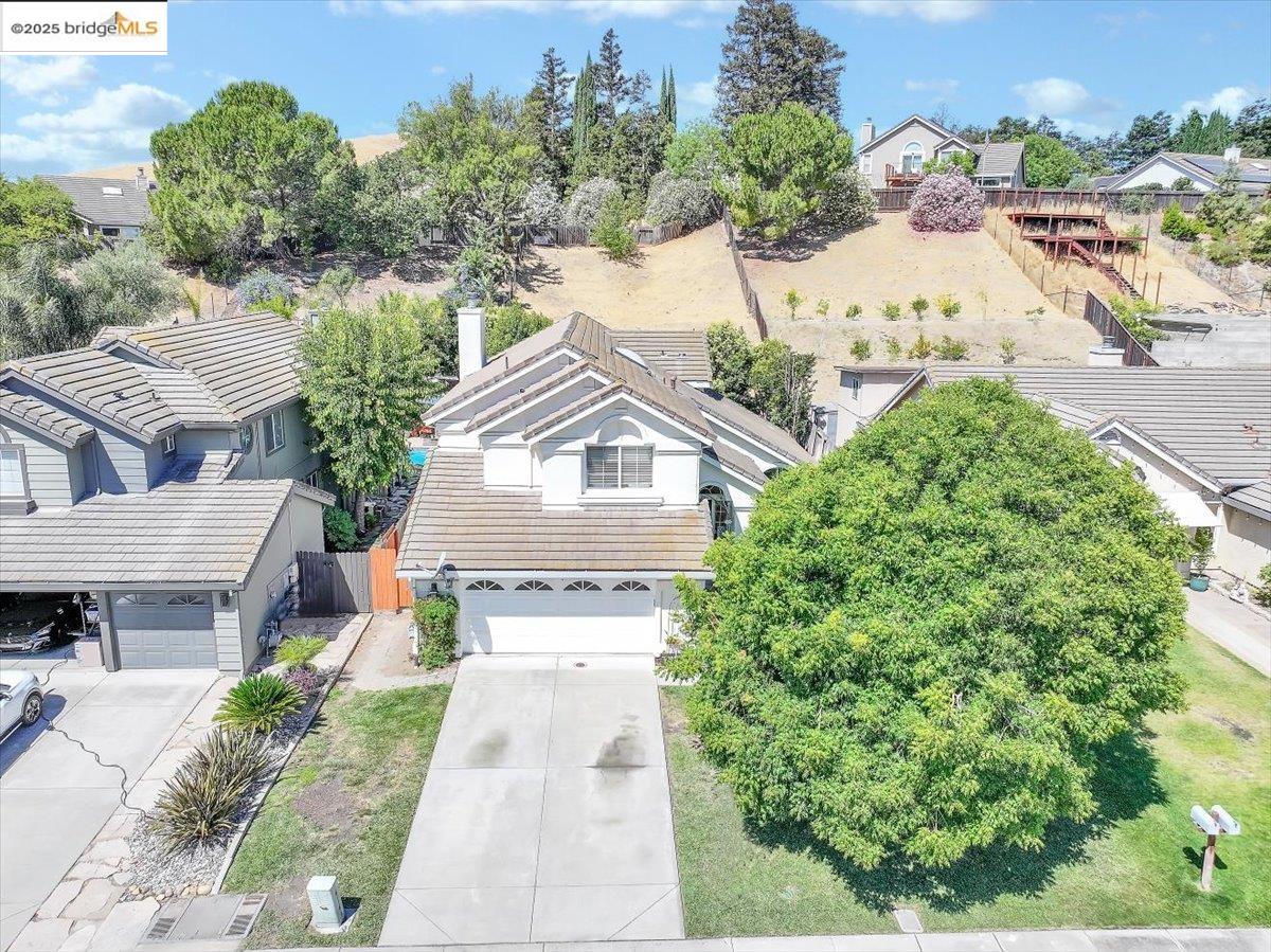 Detail Gallery Image 3 of 44 For 4011 Folsom Dr, Antioch,  CA 94531 - 4 Beds | 3 Baths