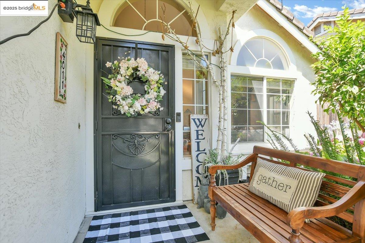 Detail Gallery Image 6 of 44 For 4011 Folsom Dr, Antioch,  CA 94531 - 4 Beds | 3 Baths