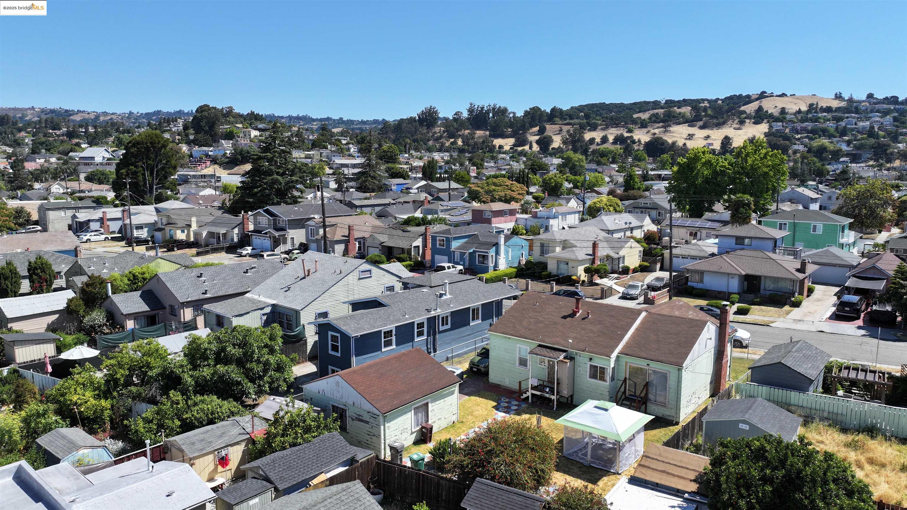 Detail Gallery Image 22 of 46 For 10501 Longfellow Ave, Oakland,  CA 94603 - 3 Beds | 1 Baths