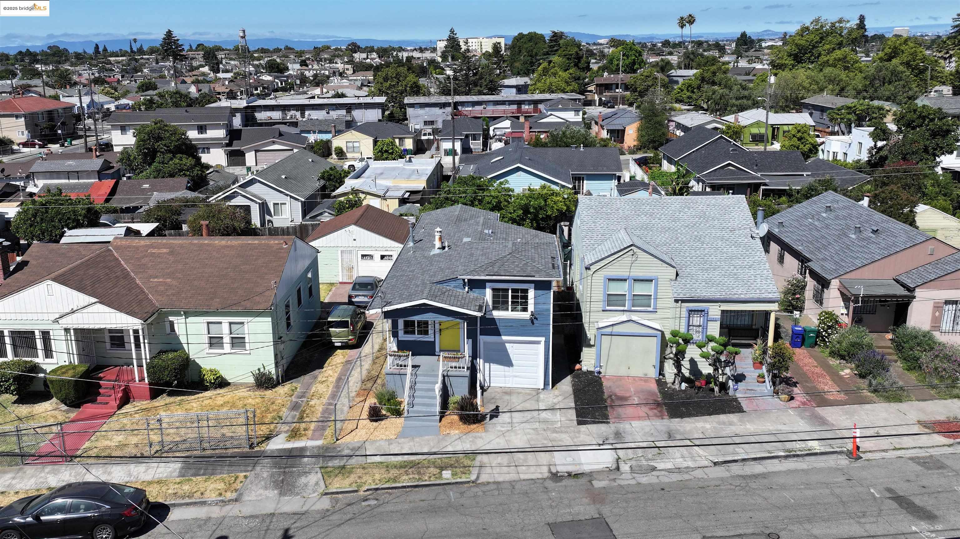 Detail Gallery Image 23 of 46 For 10501 Longfellow Ave, Oakland,  CA 94603 - 3 Beds | 1 Baths