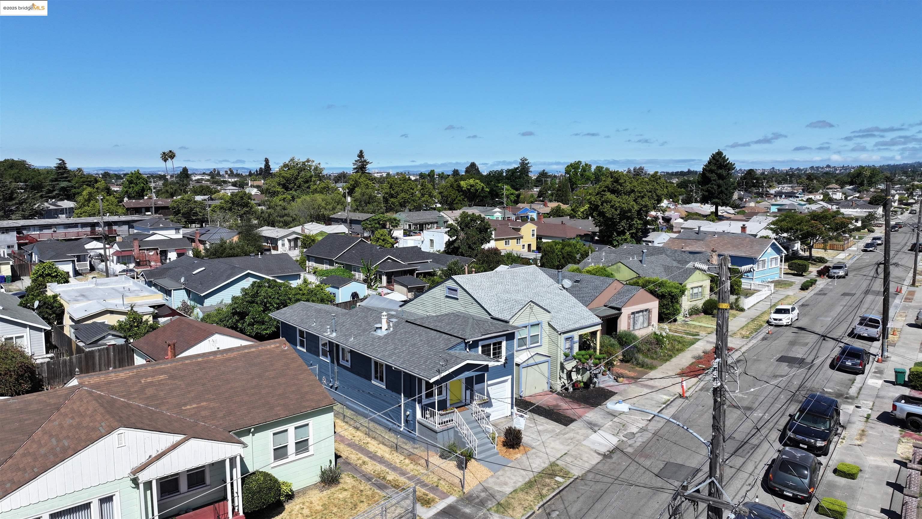 Detail Gallery Image 24 of 46 For 10501 Longfellow Ave, Oakland,  CA 94603 - 3 Beds | 1 Baths
