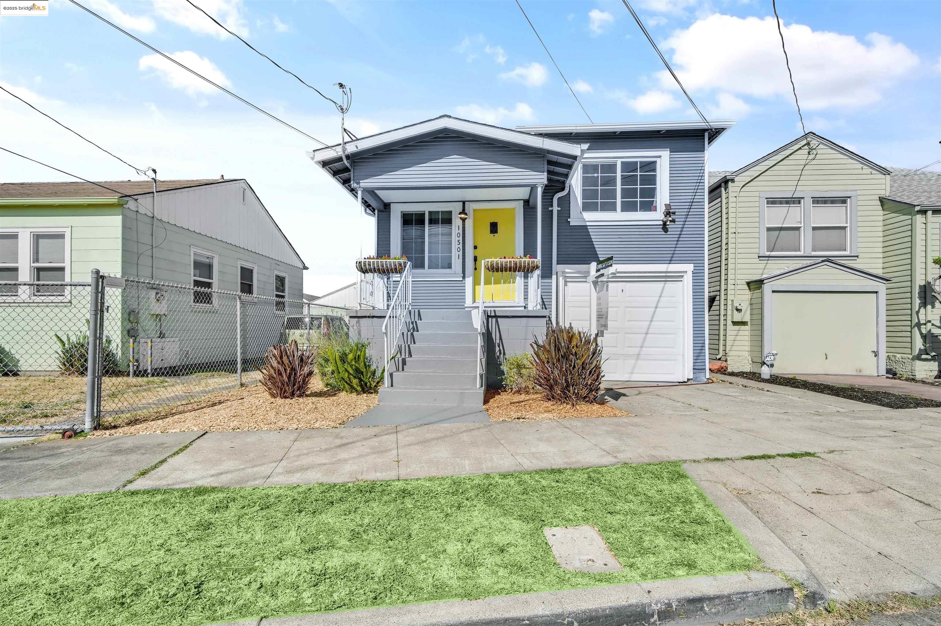 Detail Gallery Image 27 of 46 For 10501 Longfellow Ave, Oakland,  CA 94603 - 3 Beds | 1 Baths