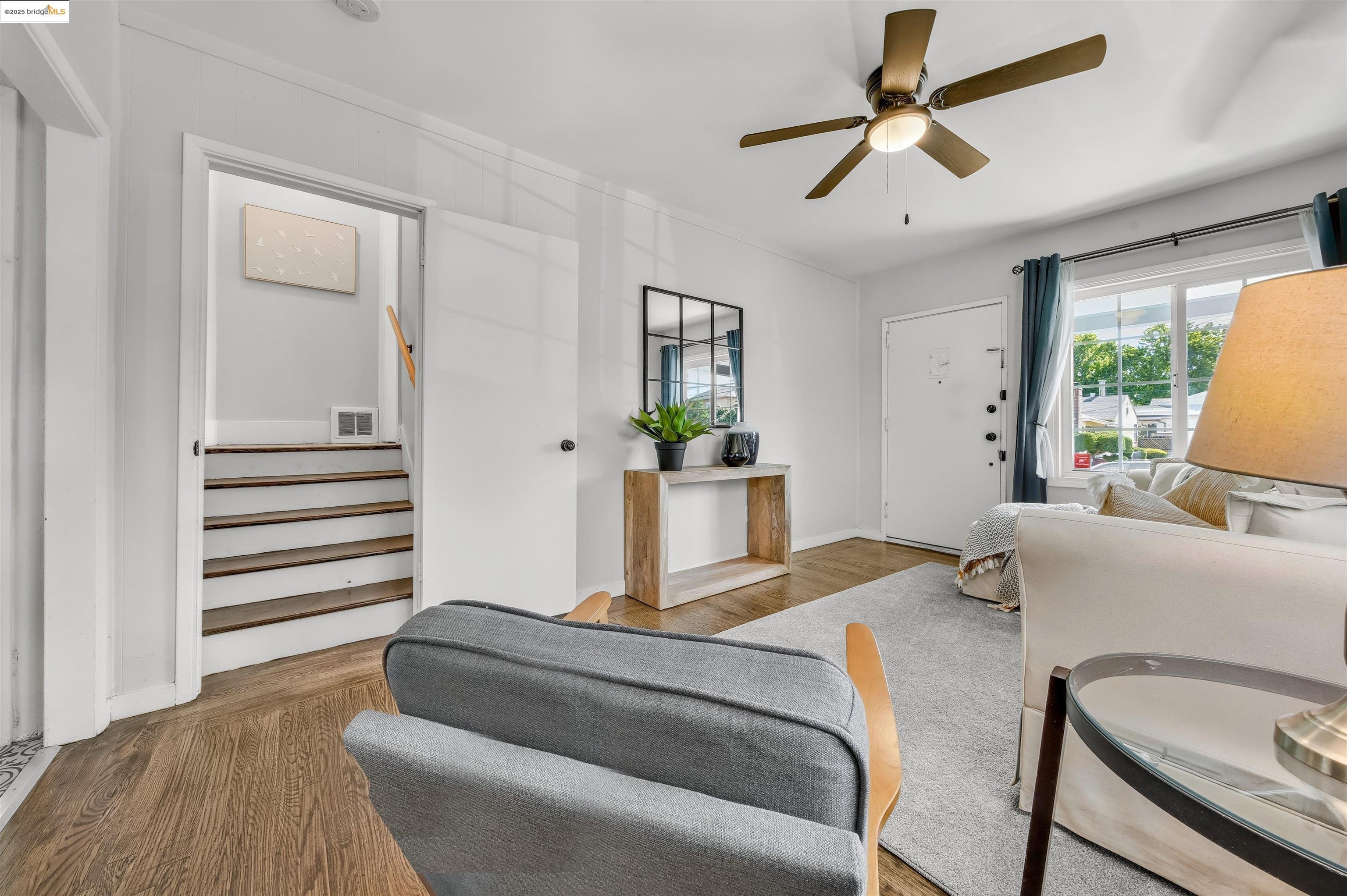 Detail Gallery Image 30 of 46 For 10501 Longfellow Ave, Oakland,  CA 94603 - 3 Beds | 1 Baths