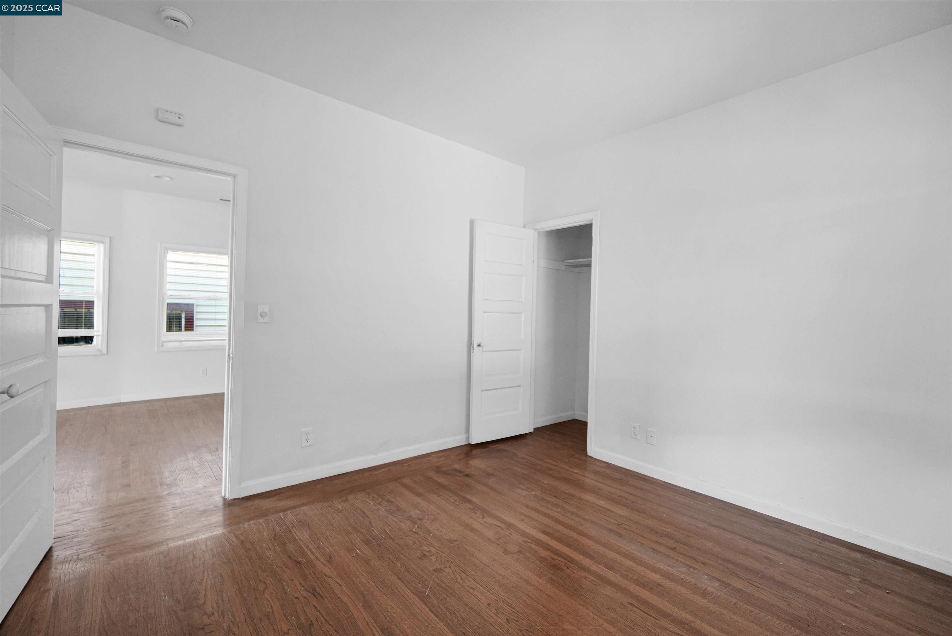 Detail Gallery Image 13 of 34 For 546 61st St, Oakland,  CA 94609 - 2 Beds | 1 Baths