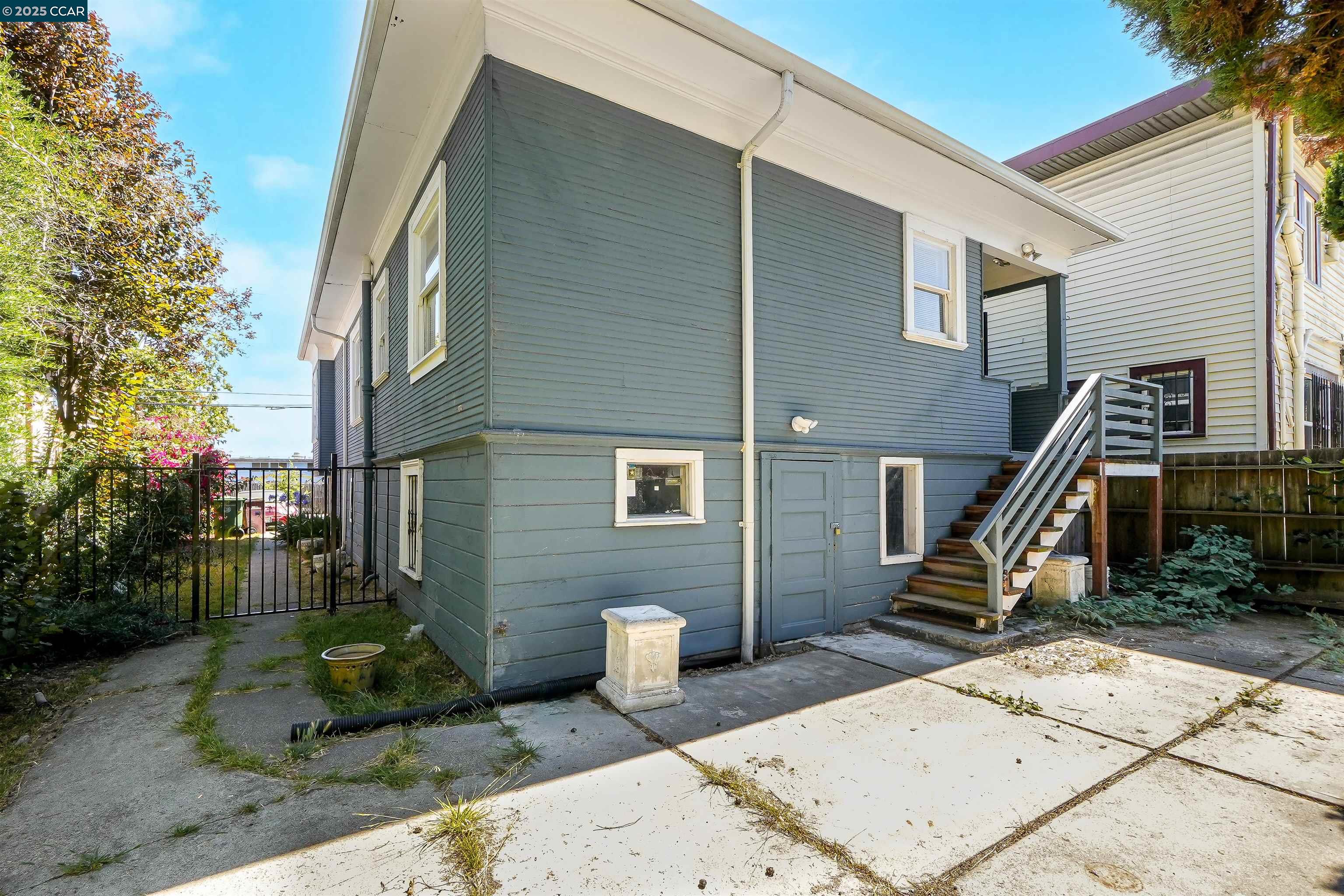 Detail Gallery Image 29 of 34 For 546 61st St, Oakland,  CA 94609 - 2 Beds | 1 Baths