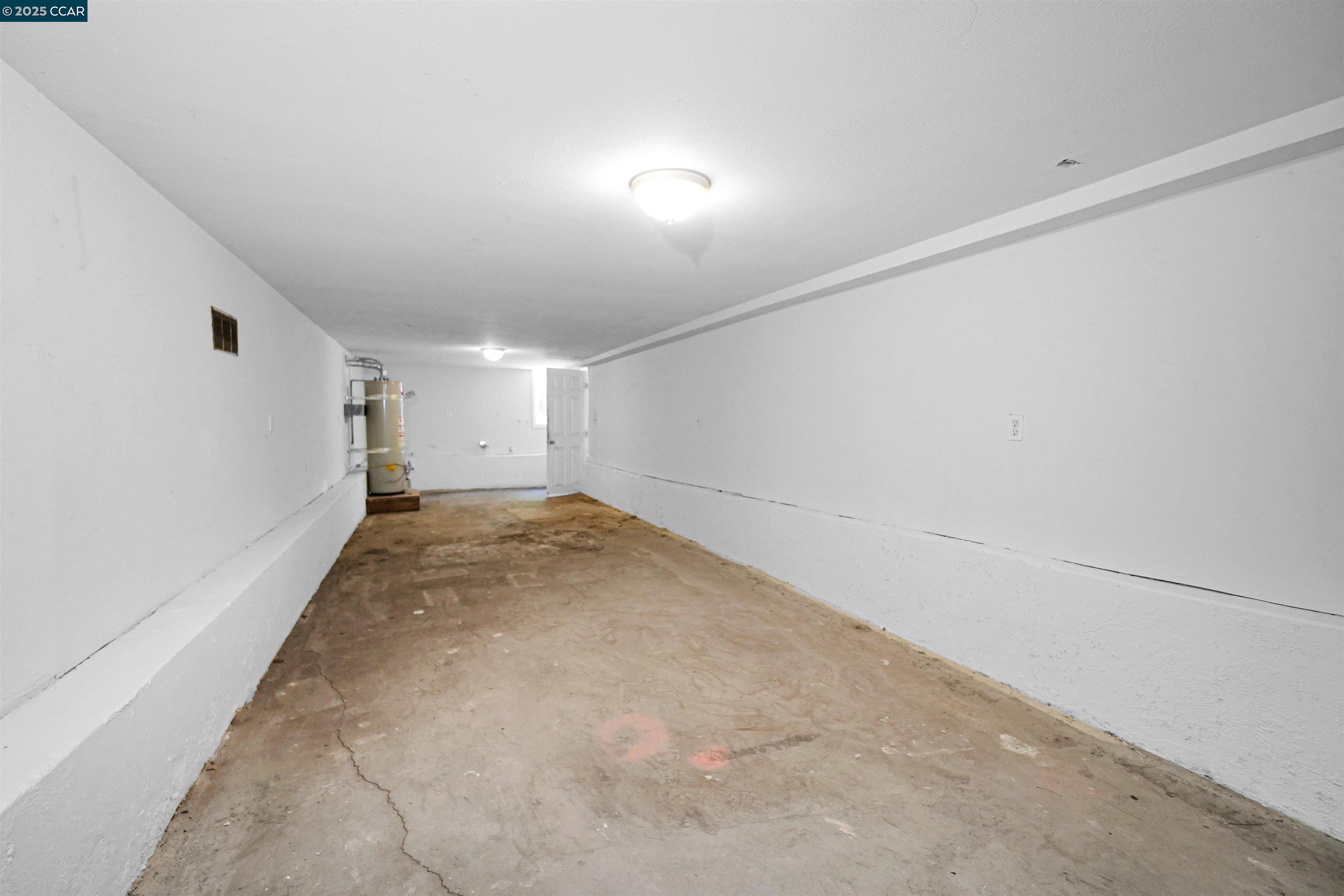 Detail Gallery Image 34 of 34 For 546 61st St, Oakland,  CA 94609 - 2 Beds | 1 Baths