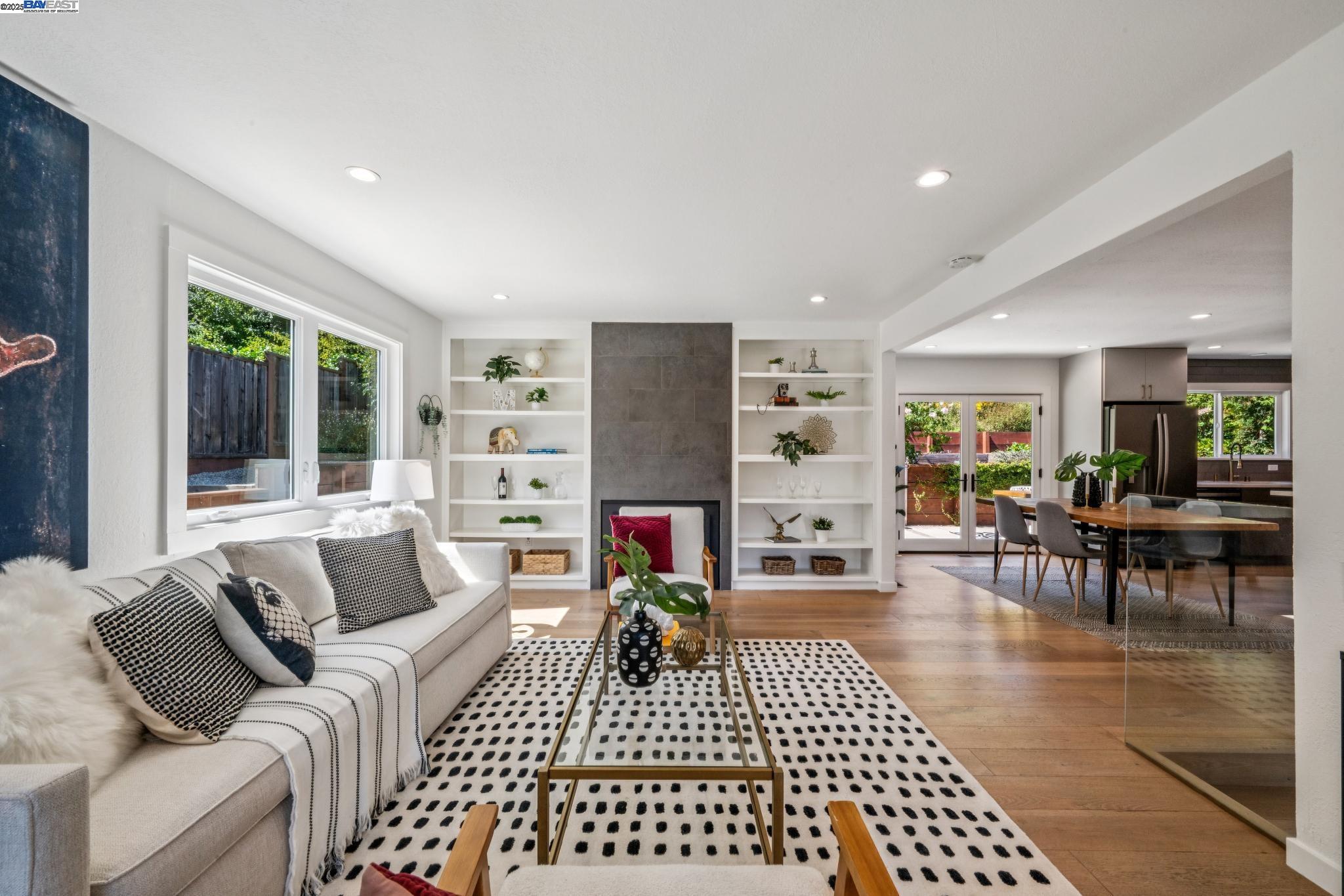 Detail Gallery Image 12 of 59 For 624 Parkside Court, Kensington,  CA 94708 - 3 Beds | 2/1 Baths