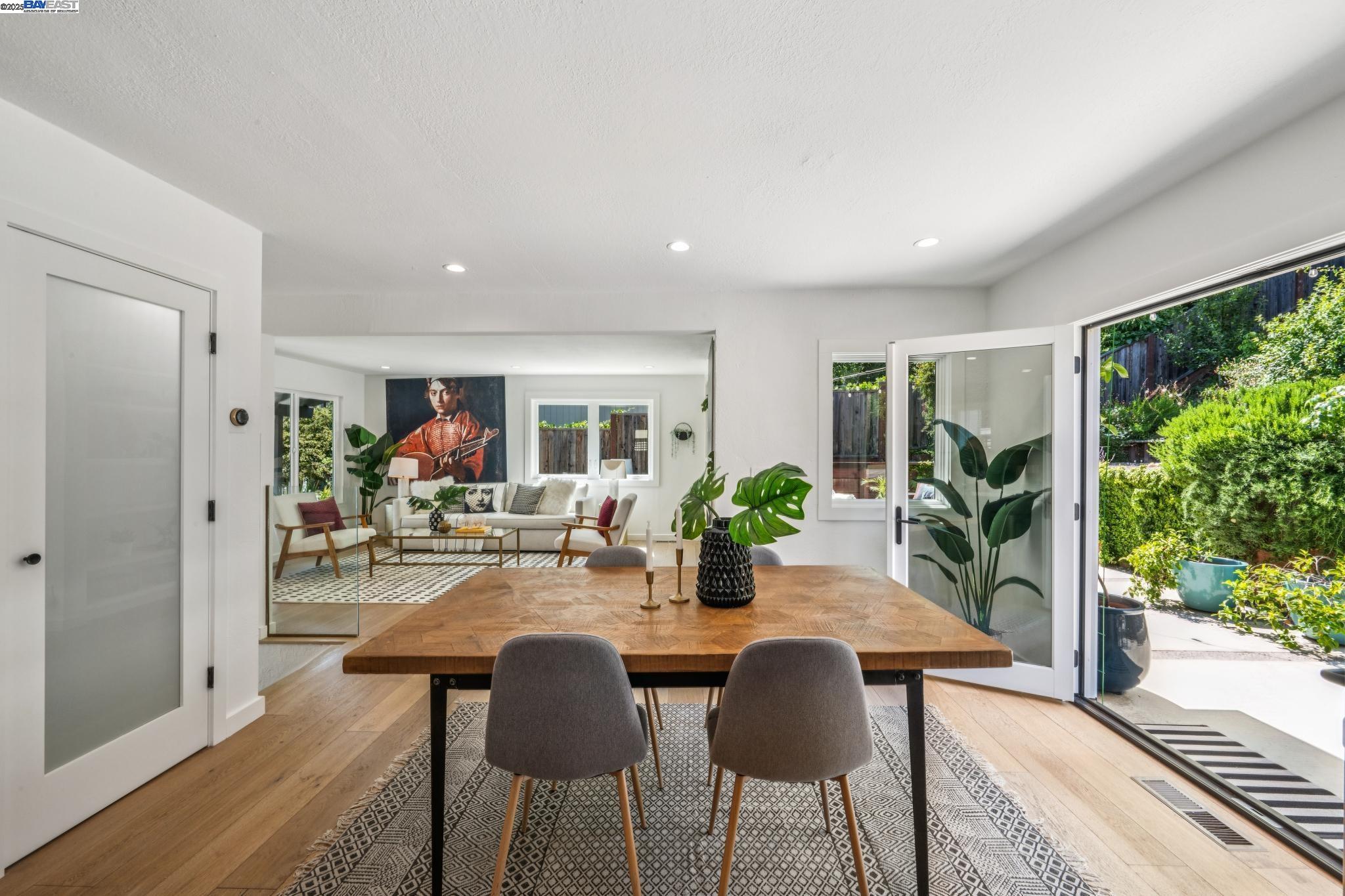 Detail Gallery Image 14 of 59 For 624 Parkside Court, Kensington,  CA 94708 - 3 Beds | 2/1 Baths