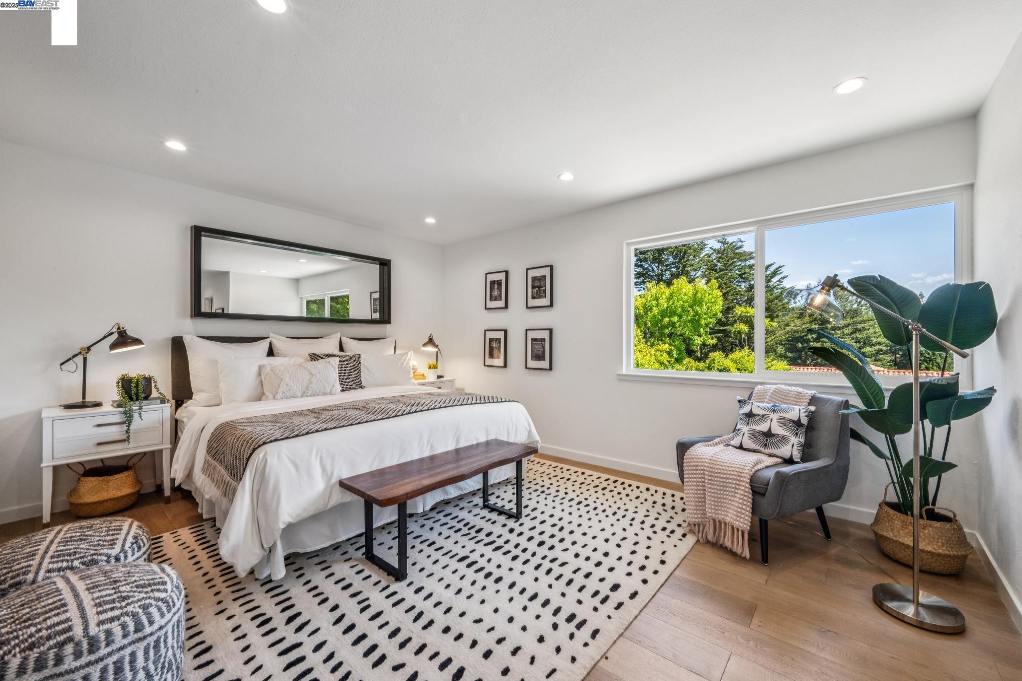 Detail Gallery Image 37 of 59 For 624 Parkside Court, Kensington,  CA 94708 - 3 Beds | 2/1 Baths