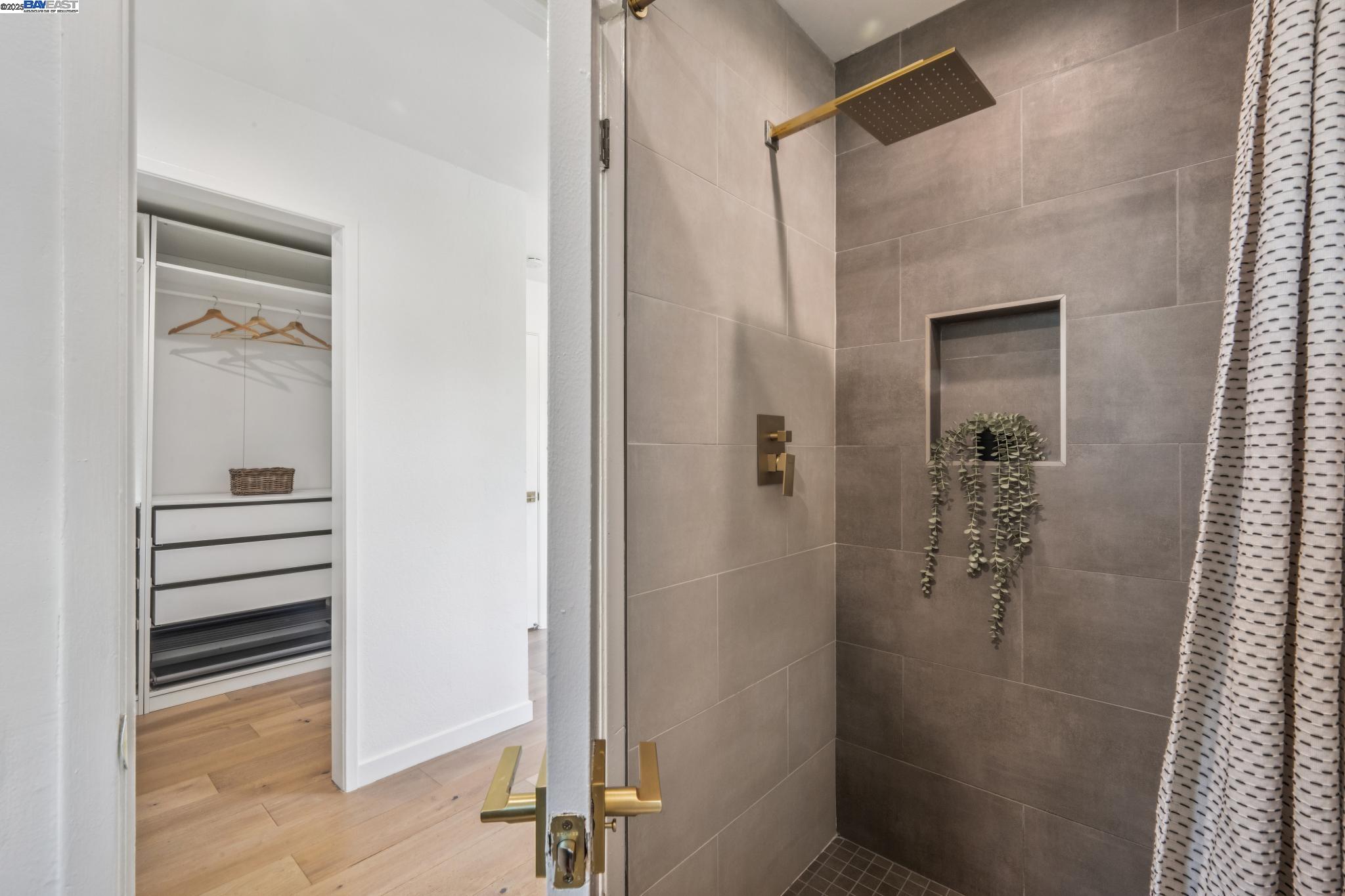 Detail Gallery Image 40 of 59 For 624 Parkside Court, Kensington,  CA 94708 - 3 Beds | 2/1 Baths