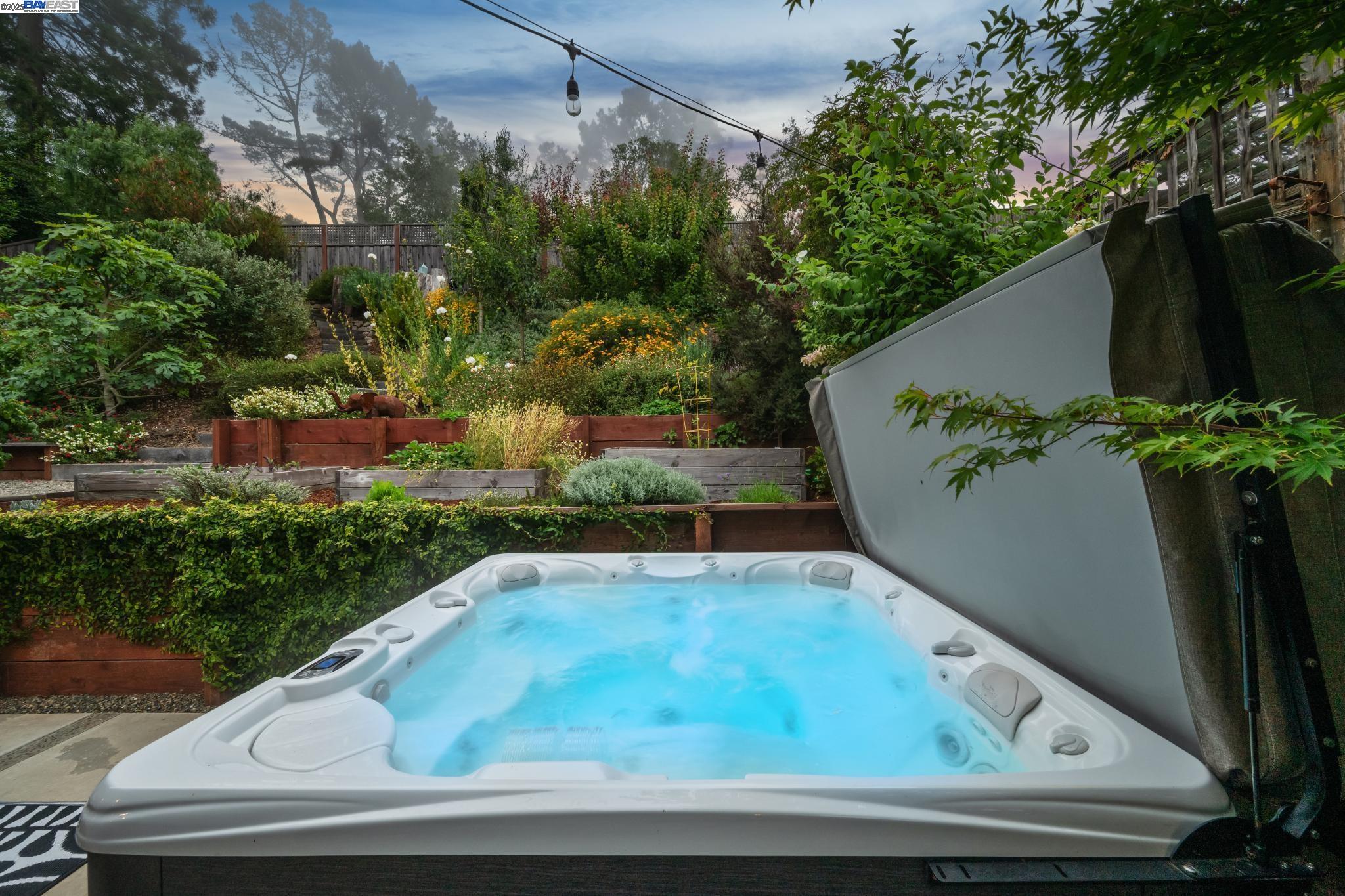 Detail Gallery Image 53 of 59 For 624 Parkside Court, Kensington,  CA 94708 - 3 Beds | 2/1 Baths