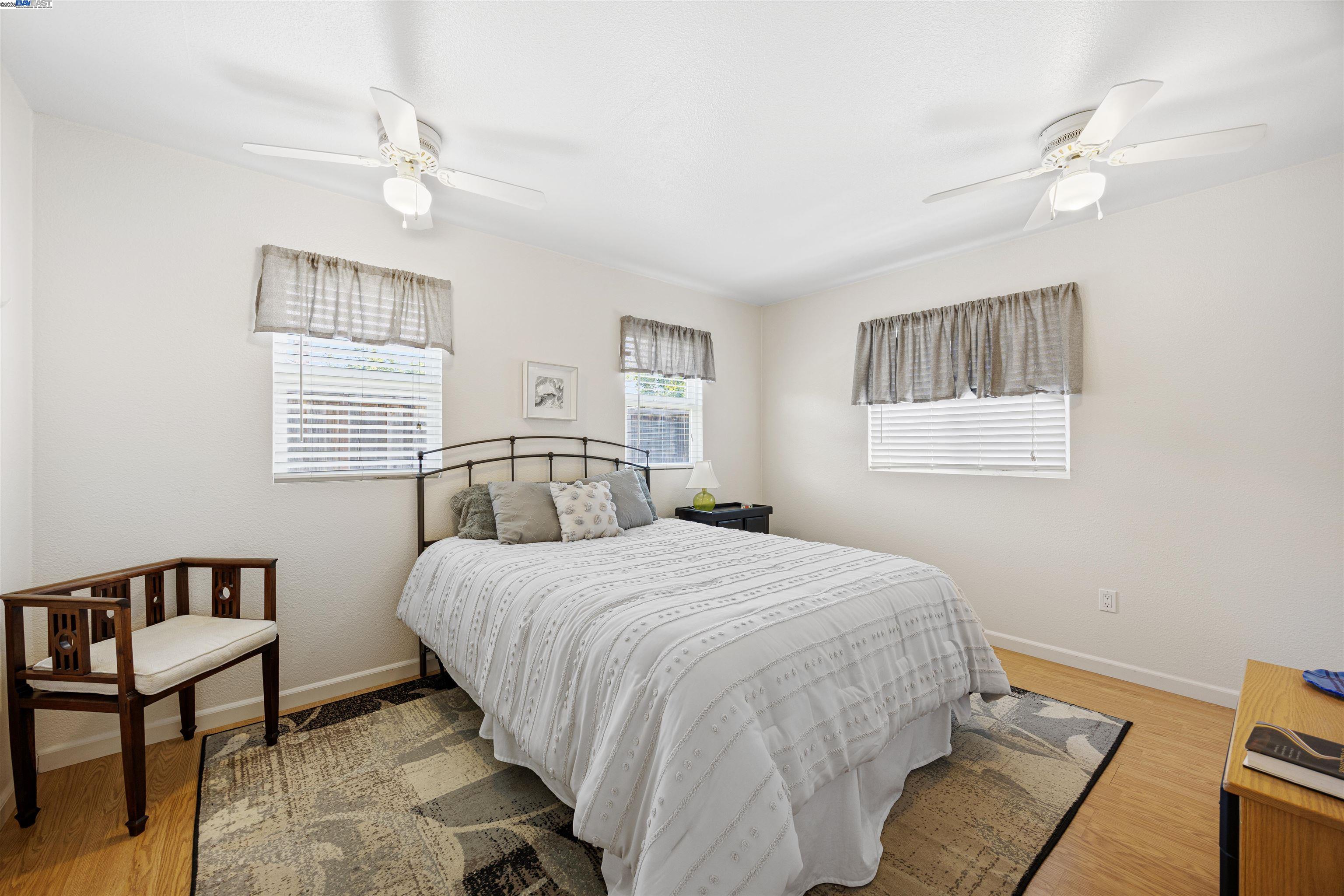 Detail Gallery Image 20 of 47 For 6876 Prospect Ct, Pleasanton,  CA 94588 - 5 Beds | 3 Baths