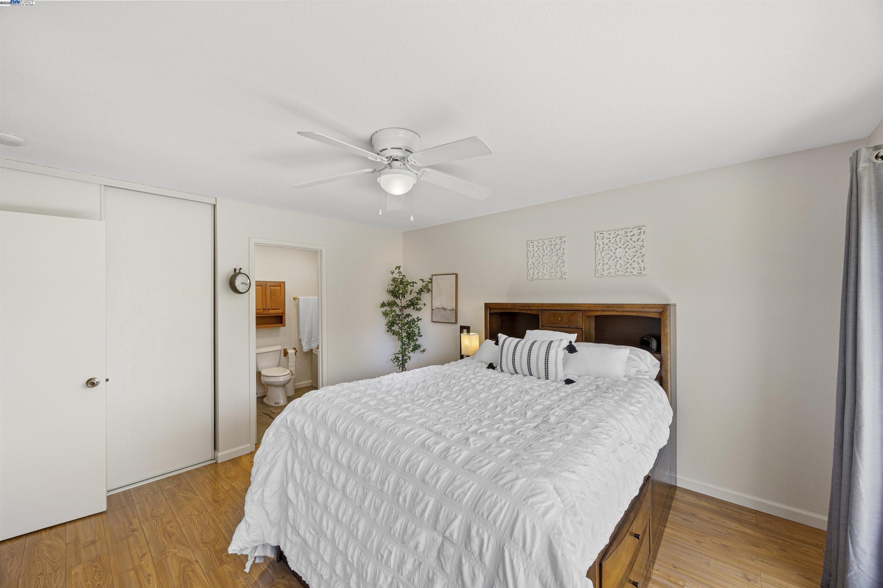 Detail Gallery Image 23 of 47 For 6876 Prospect Ct, Pleasanton,  CA 94588 - 5 Beds | 3 Baths
