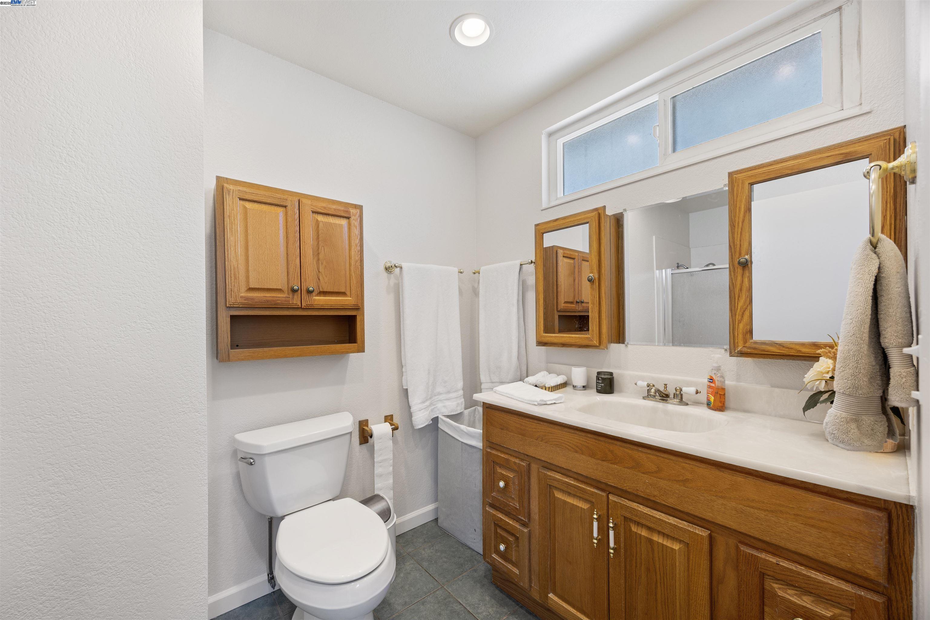 Detail Gallery Image 24 of 47 For 6876 Prospect Ct, Pleasanton,  CA 94588 - 5 Beds | 3 Baths