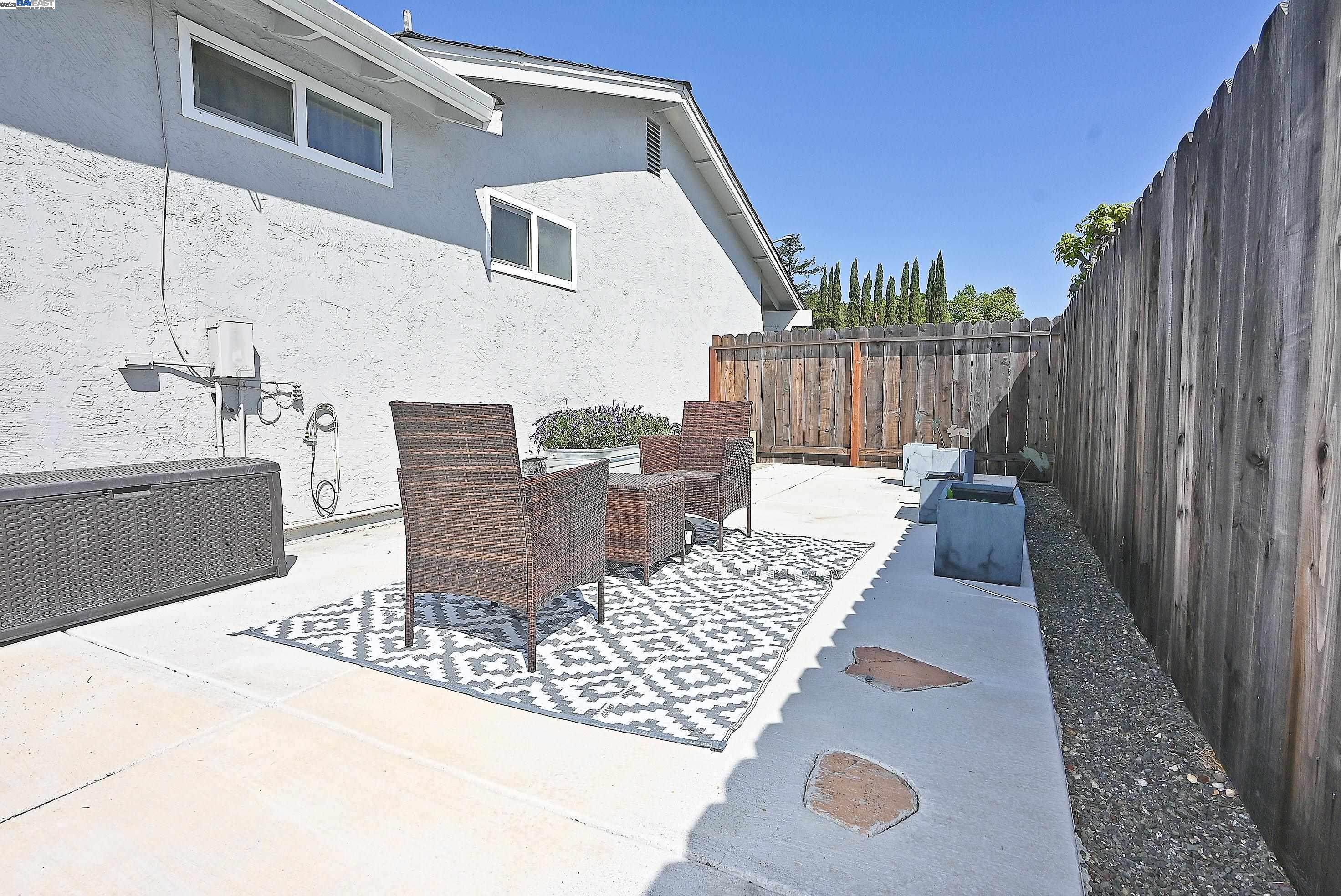 Detail Gallery Image 29 of 47 For 6876 Prospect Ct, Pleasanton,  CA 94588 - 5 Beds | 3 Baths