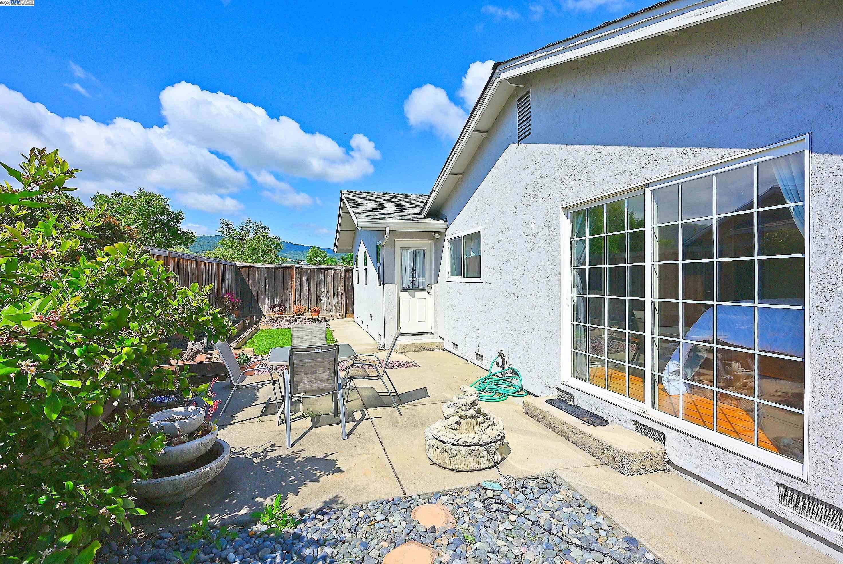 Detail Gallery Image 30 of 47 For 6876 Prospect Ct, Pleasanton,  CA 94588 - 5 Beds | 3 Baths