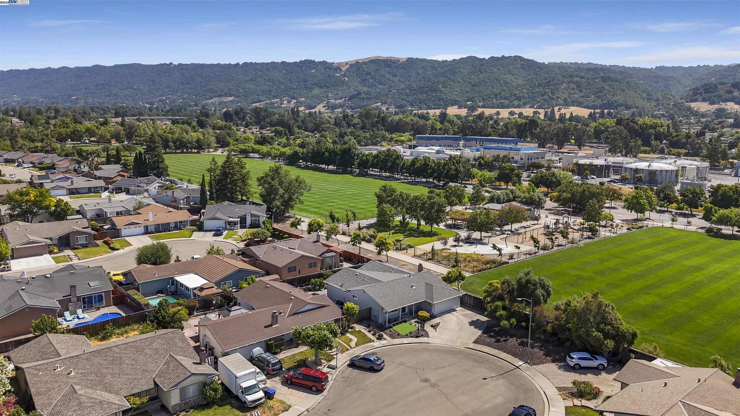 Detail Gallery Image 44 of 47 For 6876 Prospect Ct, Pleasanton,  CA 94588 - 5 Beds | 3 Baths