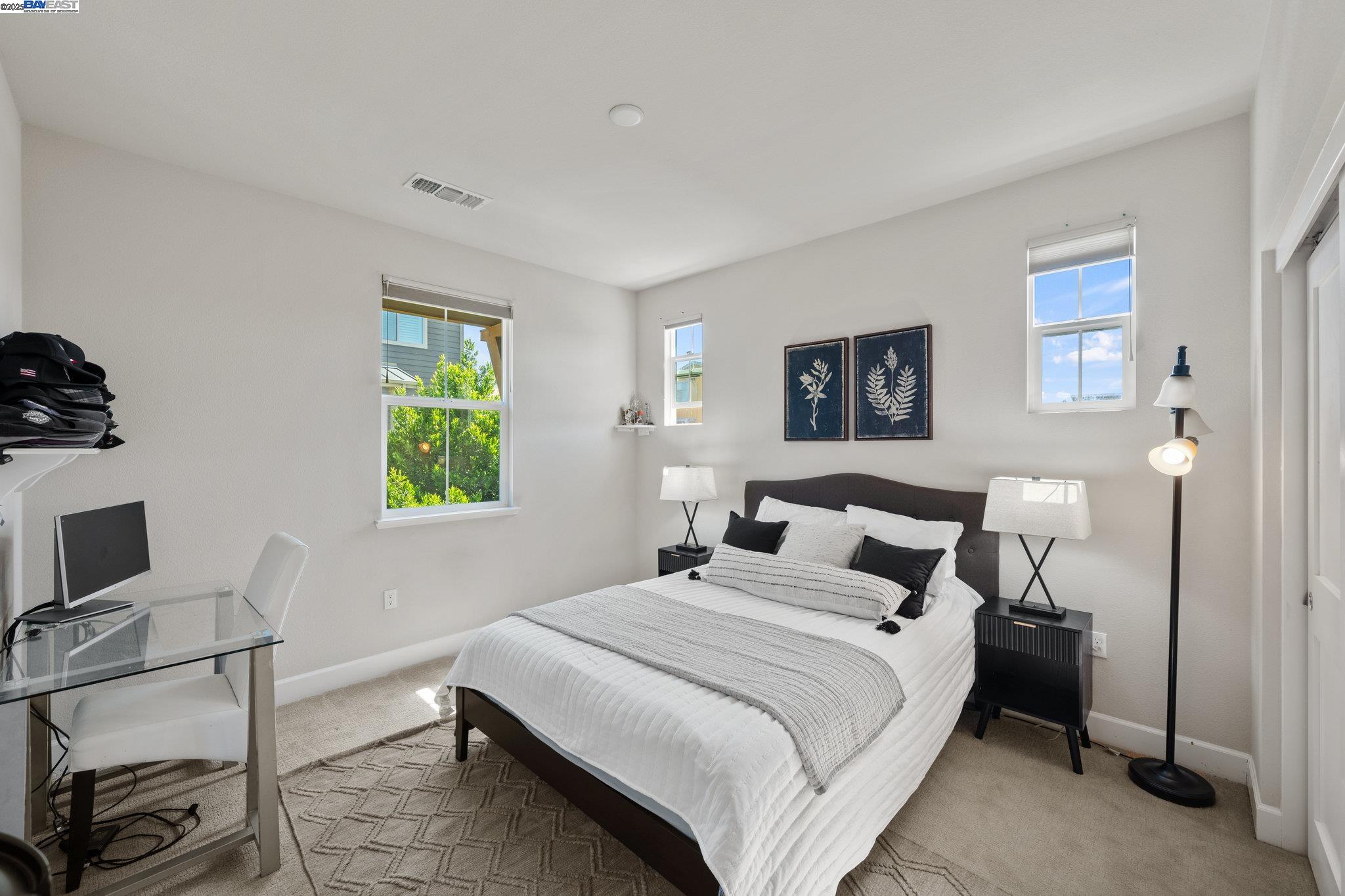 Detail Gallery Image 15 of 32 For 454 Persimmon Common #8,  Livermore,  CA 94551 - 3 Beds | 2/1 Baths