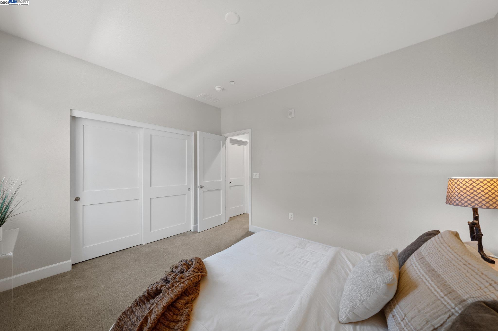 Detail Gallery Image 18 of 32 For 454 Persimmon Common #8,  Livermore,  CA 94551 - 3 Beds | 2/1 Baths