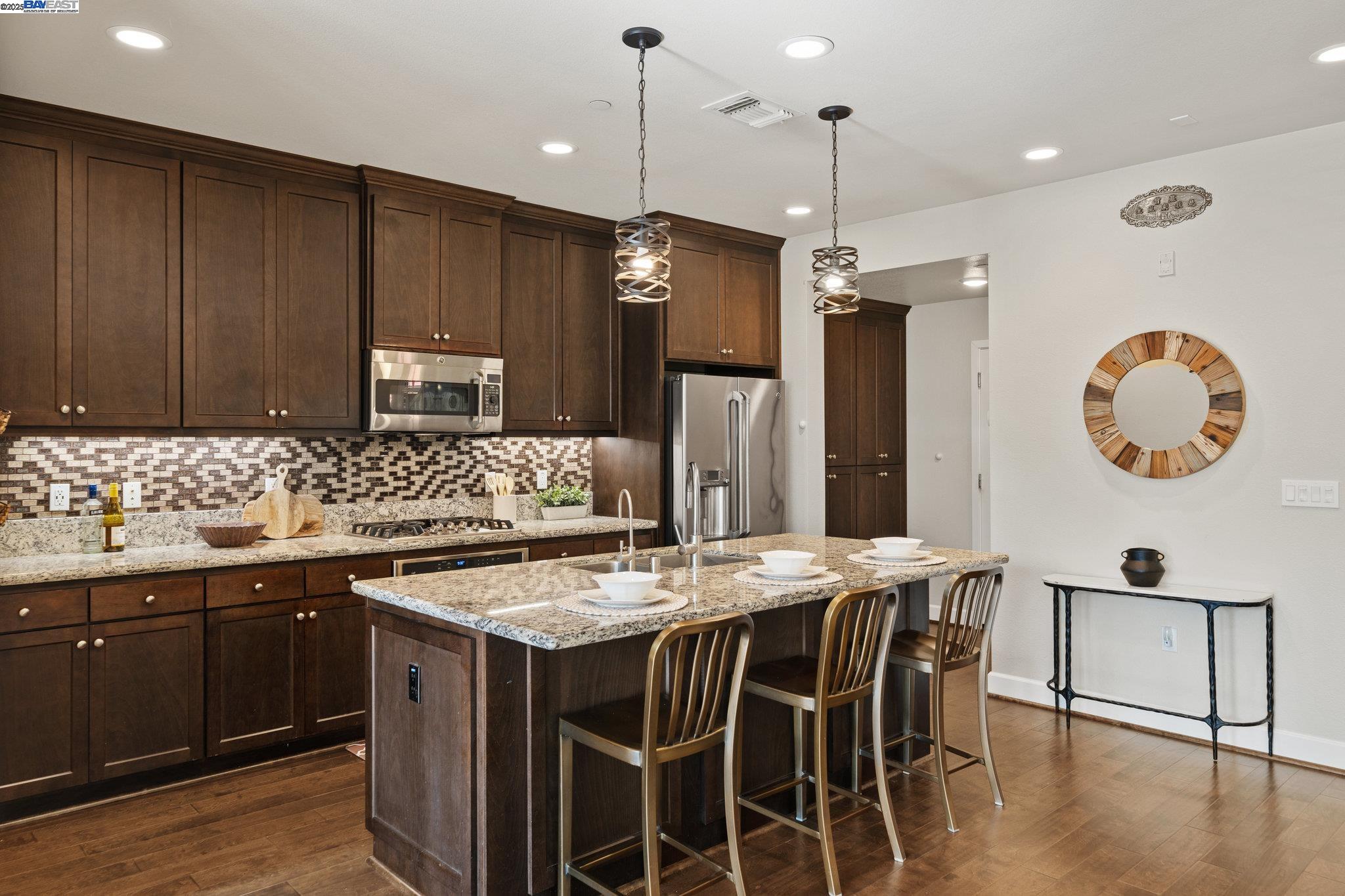 Photo #6: 41104095 Listing 