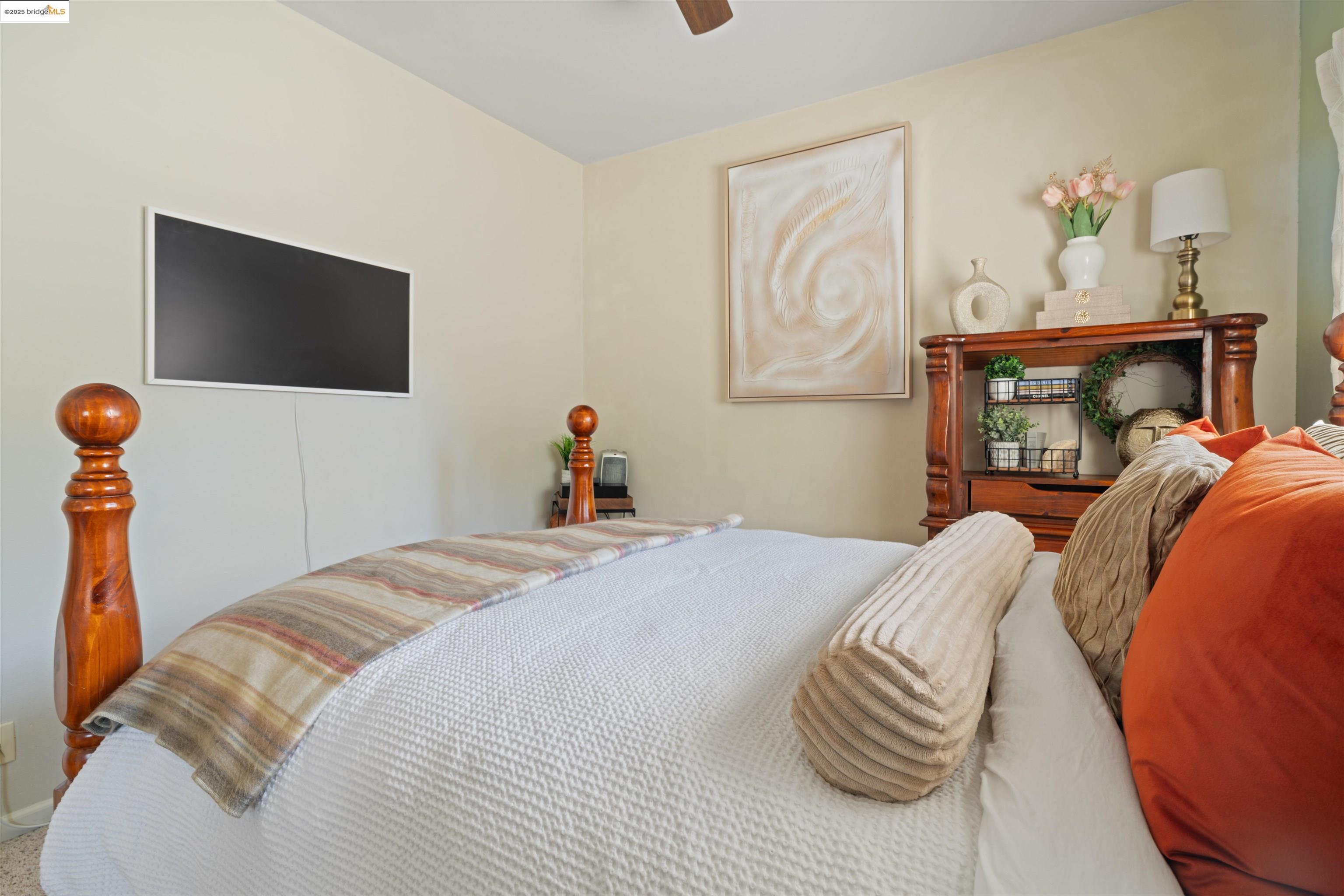 Detail Gallery Image 19 of 51 For 628 Stanley Ln, El Sobrante,  CA 94803 - 5 Beds | 3 Baths